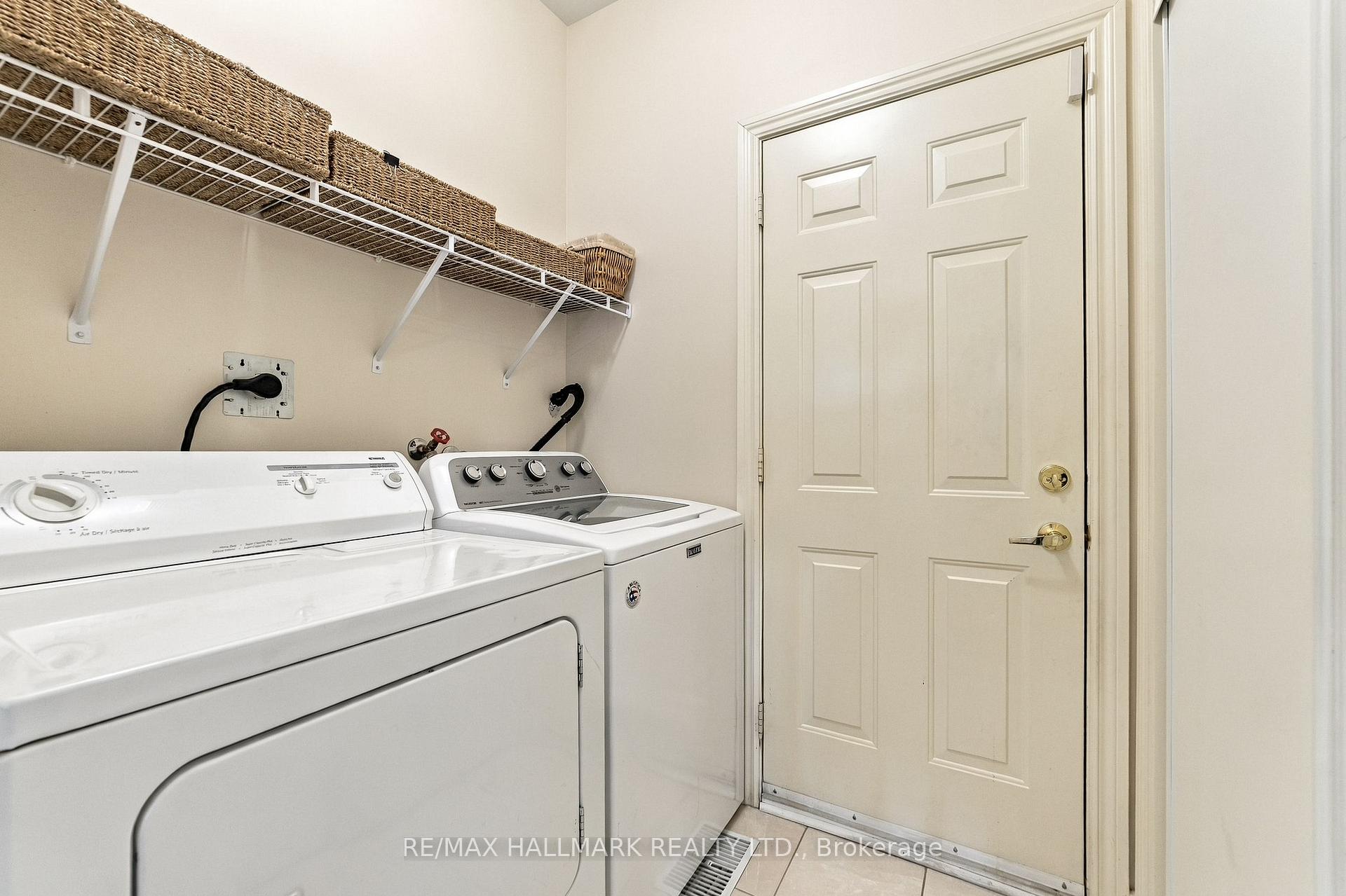 Photo 10 of Unit 15, 6439 Rivergate Place, Mississauga, Streetsville — HOMEH