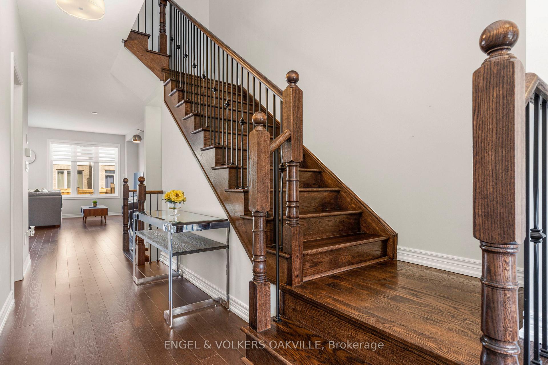 Photo 6 of 44 Clifford Crescent, New Tecumseth, Tottenham — HOMEH