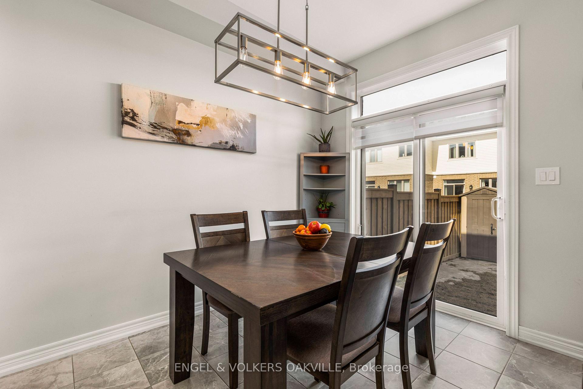 Photo 17 of 44 Clifford Crescent, New Tecumseth, Tottenham — HOMEH