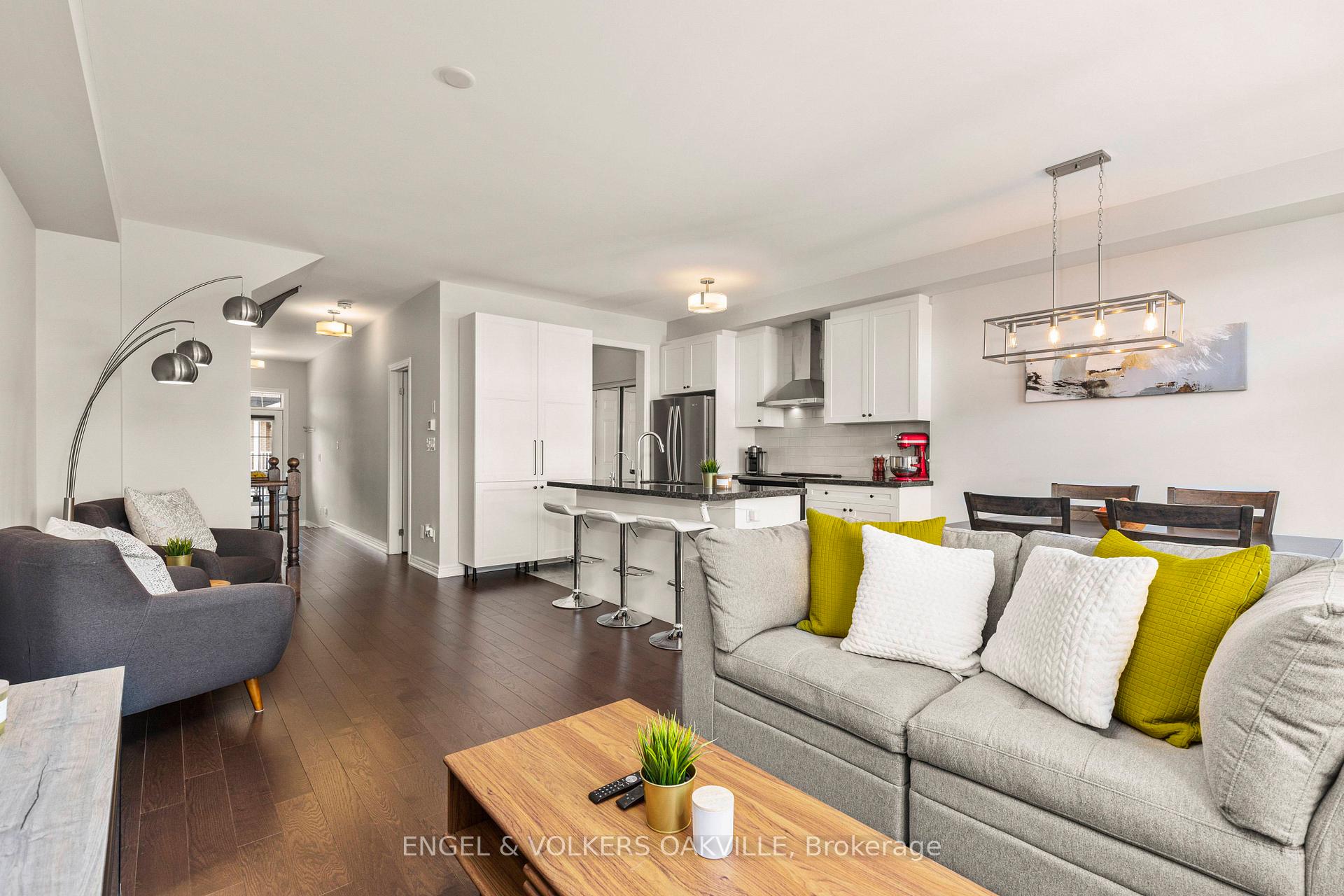 Photo 19 of 44 Clifford Crescent, New Tecumseth, Tottenham — HOMEH