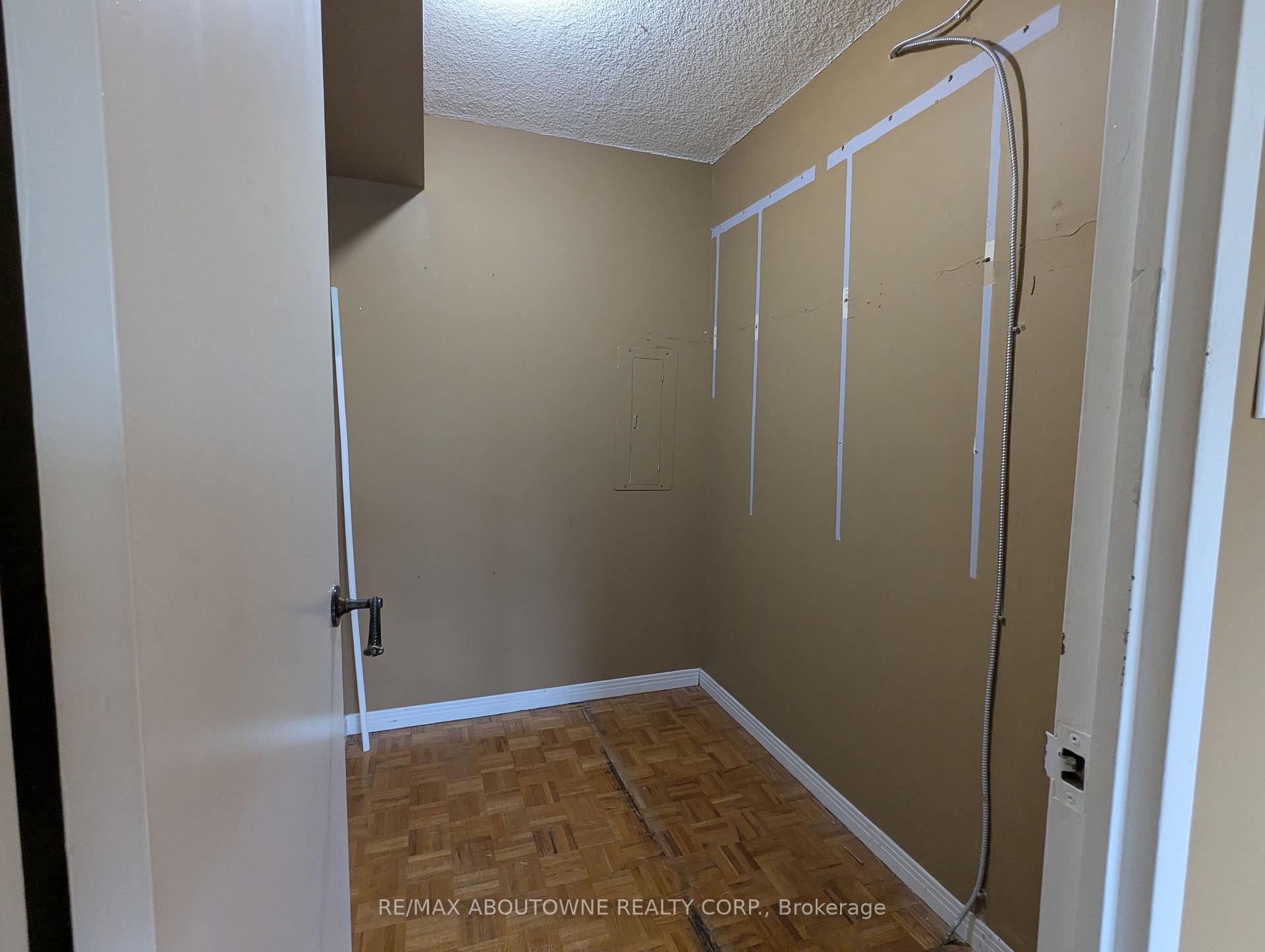 Photo 14 of Unit 306, 1359 White Oaks Boulevard, Oakville, Falgarwood — HOMEH