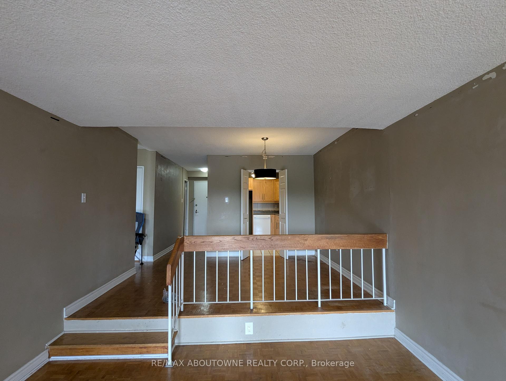 Photo 17 of Unit 306, 1359 White Oaks Boulevard, Oakville, Falgarwood — HOMEH