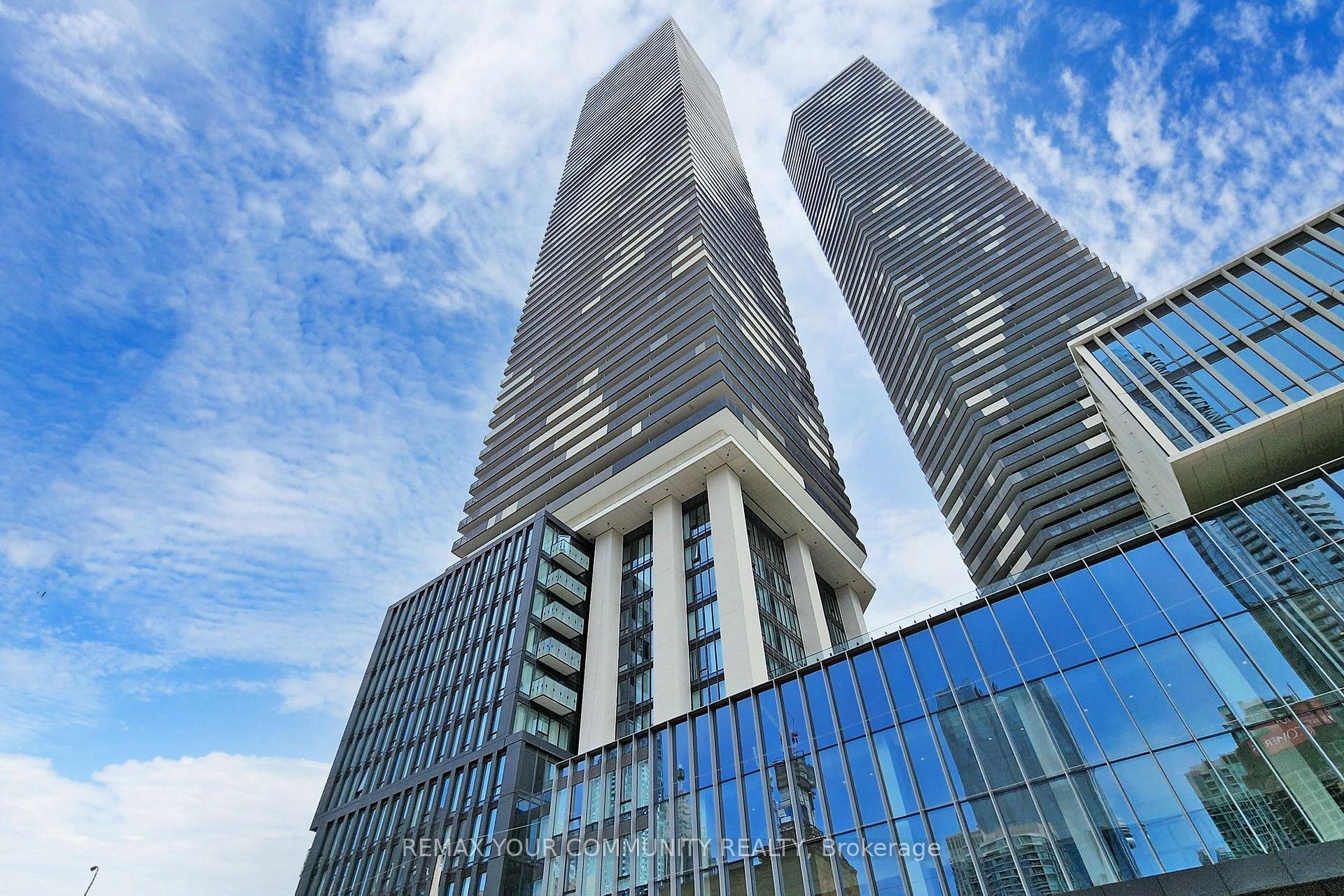 Front of Unit 1708, 55 Cooper Street