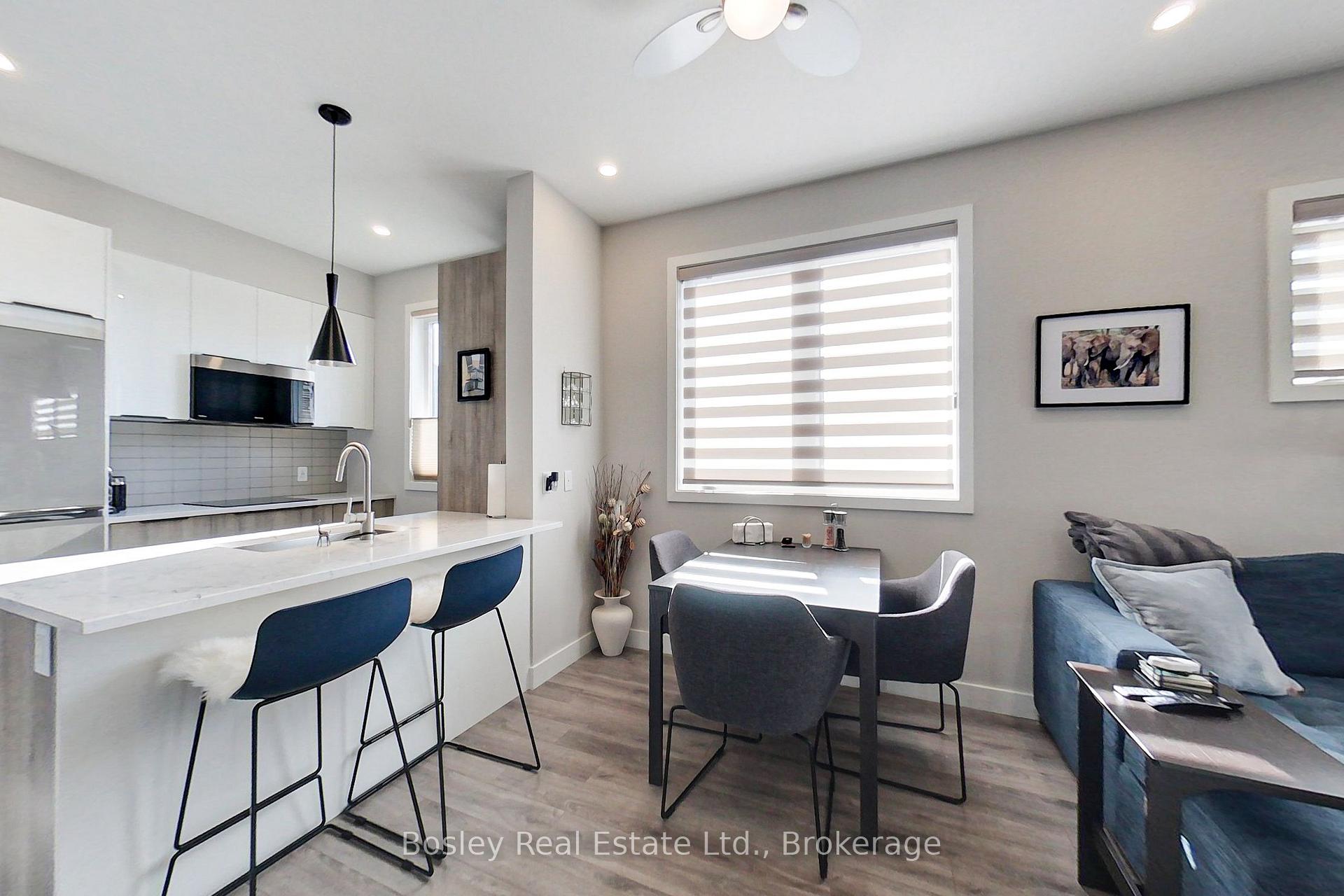 Photo 3 of Unit 102, 10 Beausoleil Lane, Blue Mountains — HOMEH