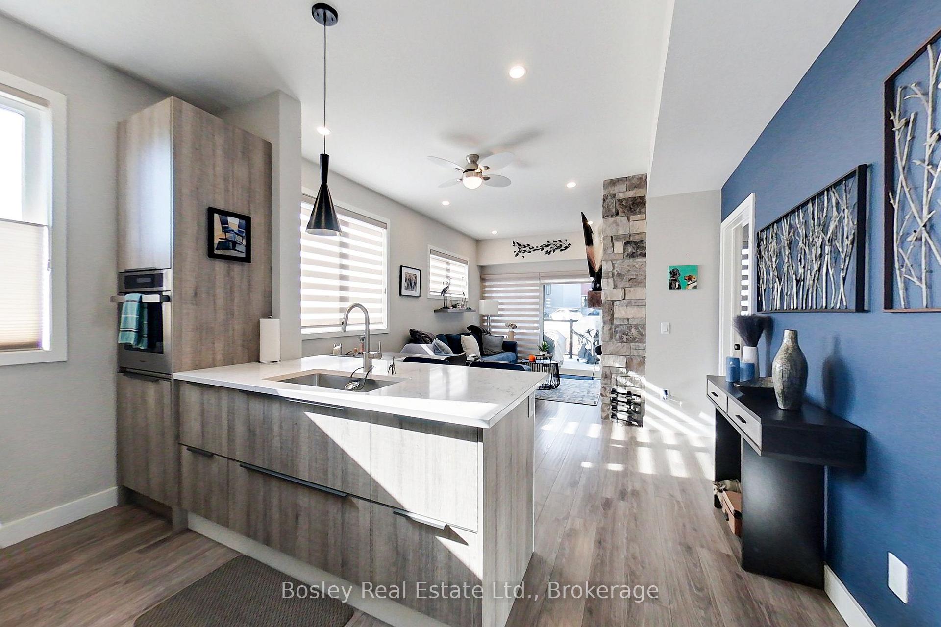Photo 8 of Unit 102, 10 Beausoleil Lane, Blue Mountains — HOMEH