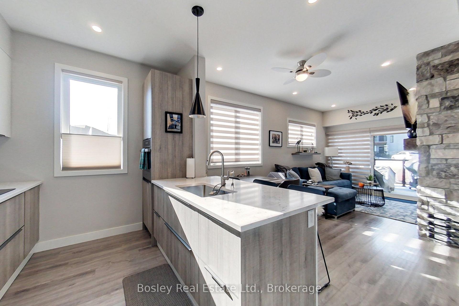 Photo 9 of Unit 102, 10 Beausoleil Lane, Blue Mountains — HOMEH