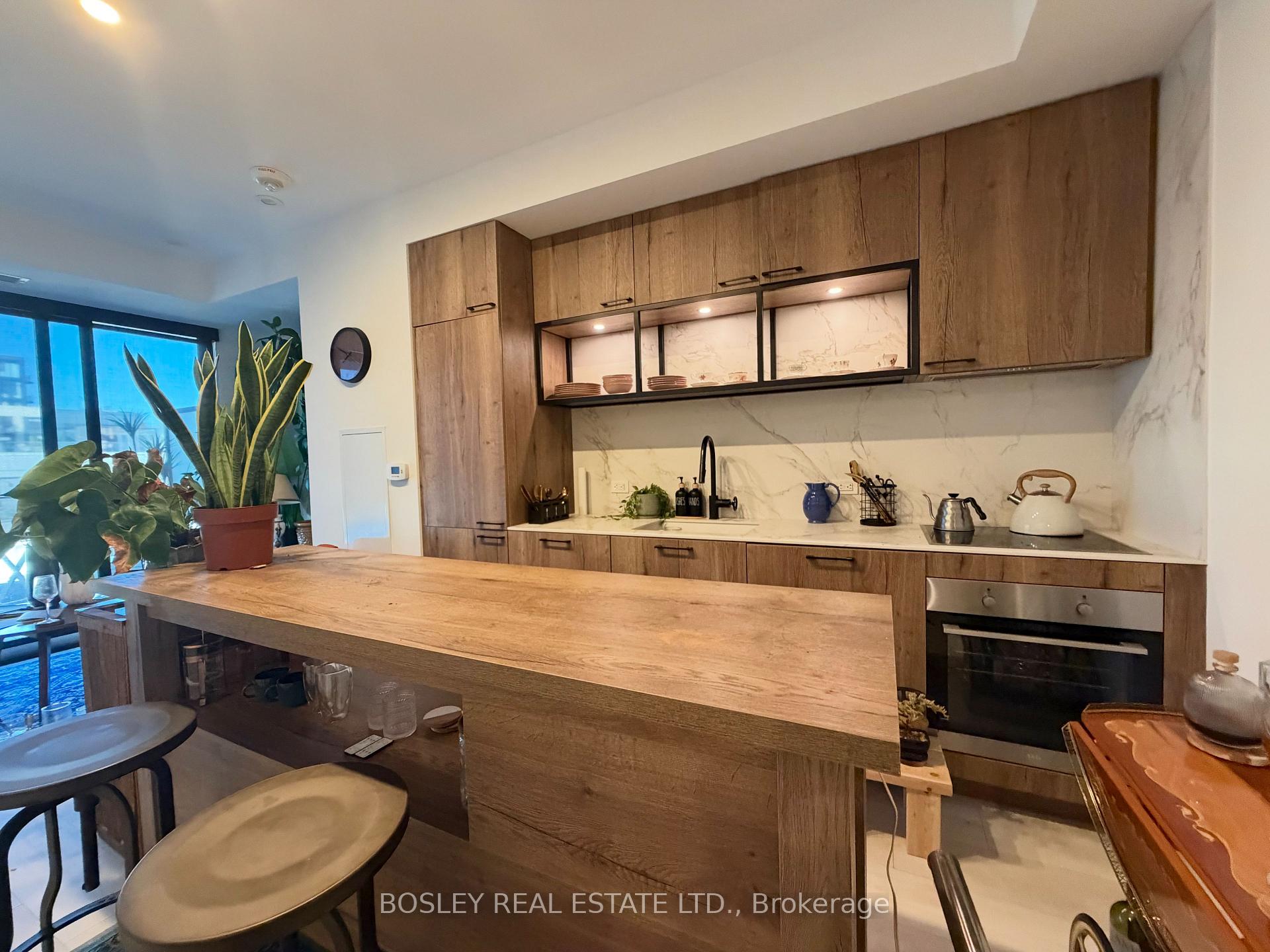 Photo 7 of Unit 708, 505 Richmond Street W, Toronto, Waterfront Communities — HOMEH
