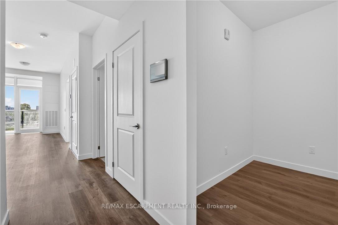 Photo 5 of Unit 606, 461 Green Road, Hamilton, Stoney Creek — HOMEH