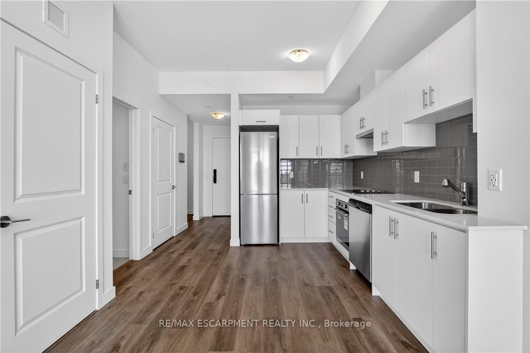 Photo 9 of Unit 606, 461 Green Road, Hamilton, Stoney Creek — HOMEH