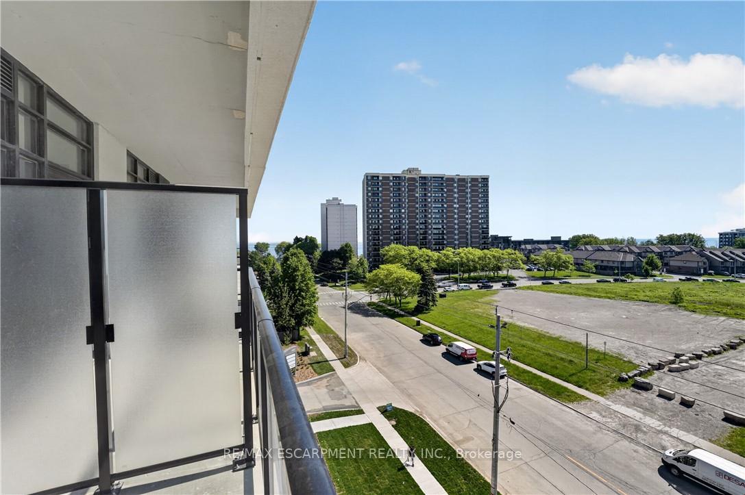 Photo 25 of Unit 606, 461 Green Road, Hamilton, Stoney Creek — HOMEH