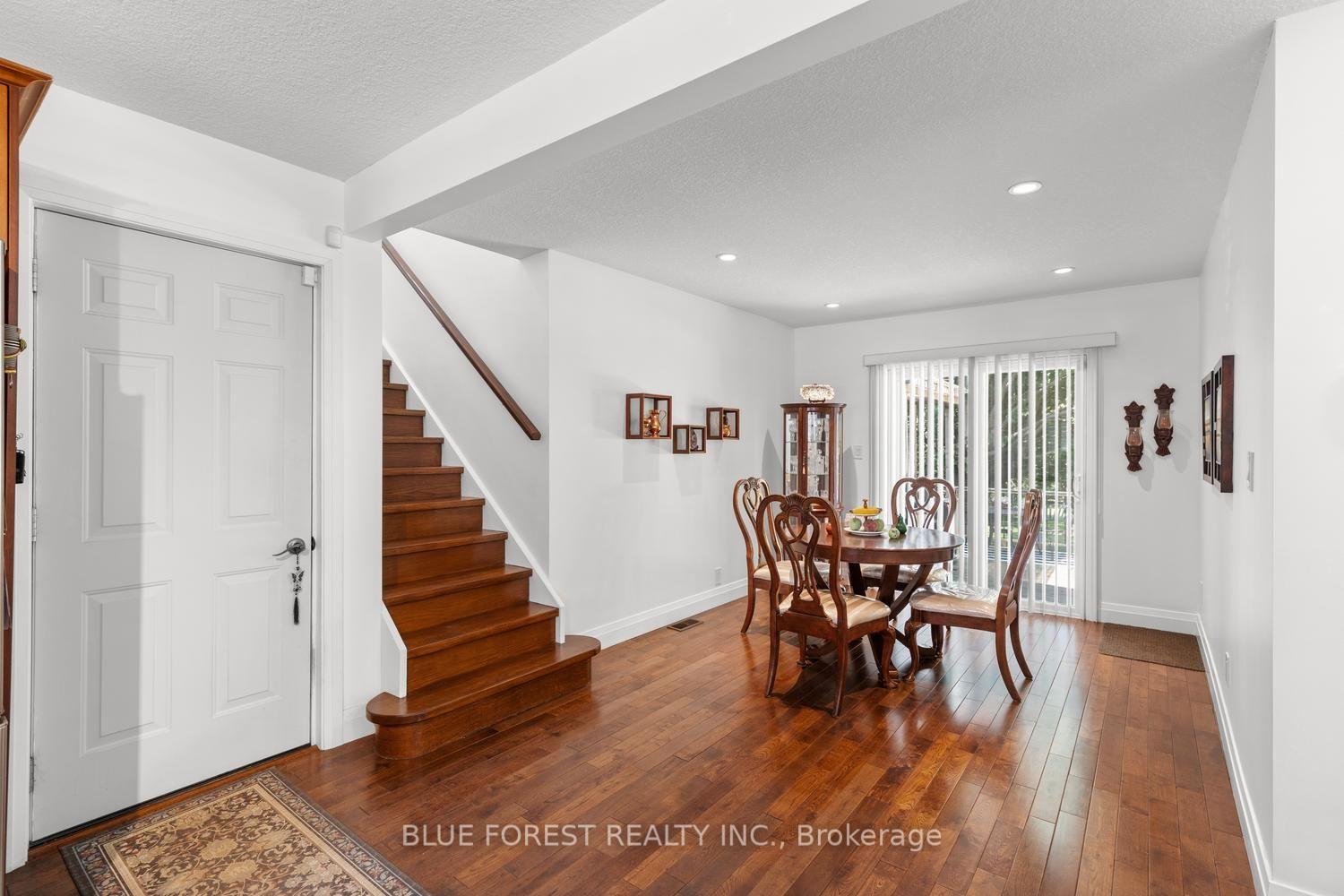Photo 11 of 535 Gordon Avenue, London, South O — HOMEH