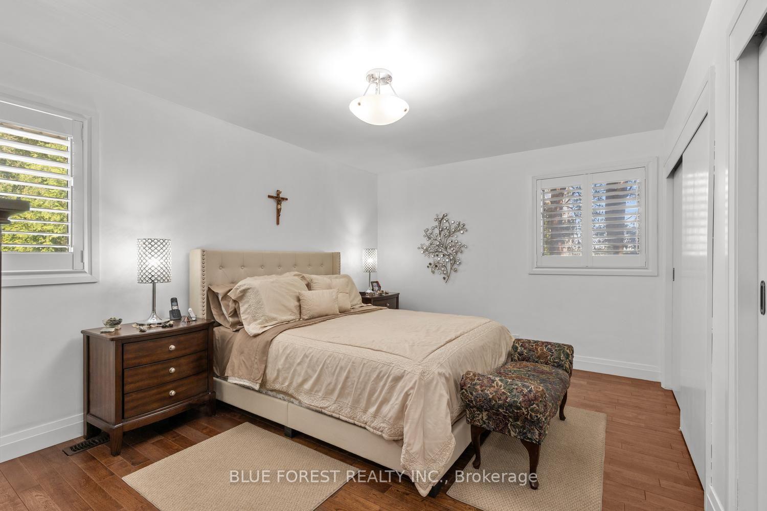 Photo 12 of 535 Gordon Avenue, London, South O — HOMEH
