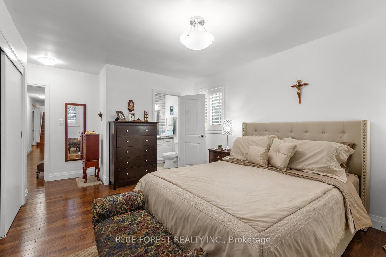 Photo 13 of 535 Gordon Avenue, London, South O — HOMEH