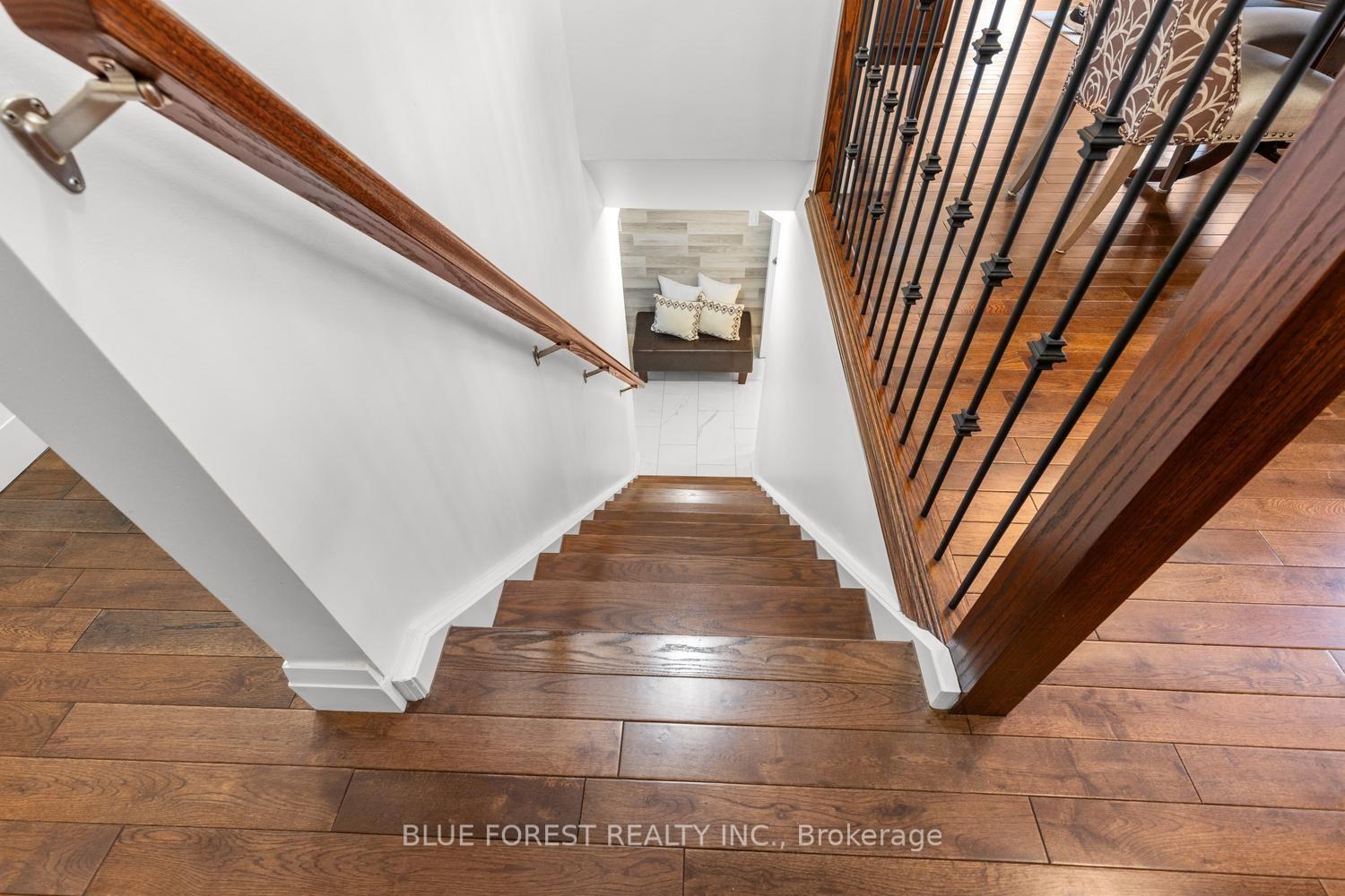 Photo 20 of 535 Gordon Avenue, London, South O — HOMEH