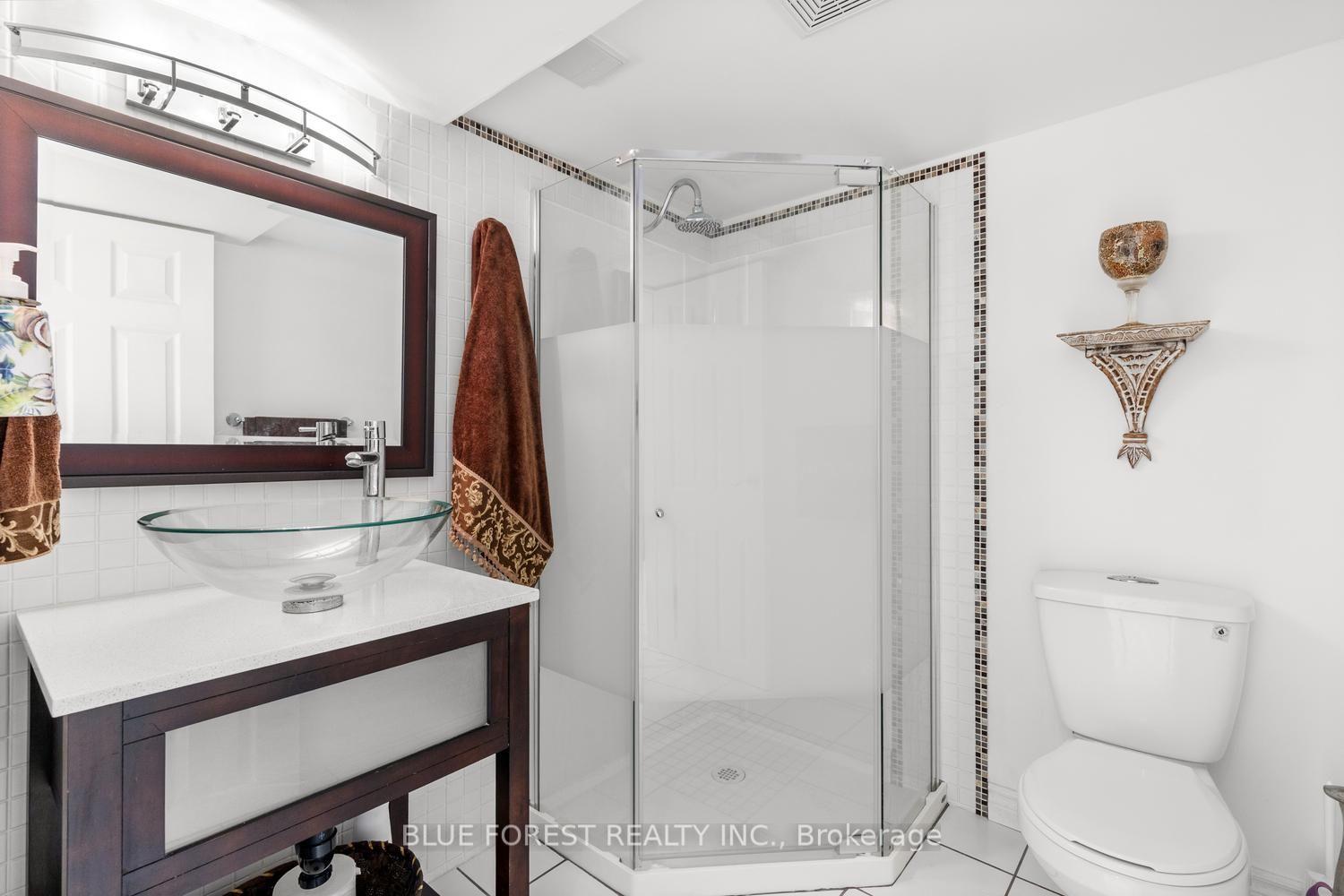 Photo 28 of 535 Gordon Avenue, London, South O — HOMEH