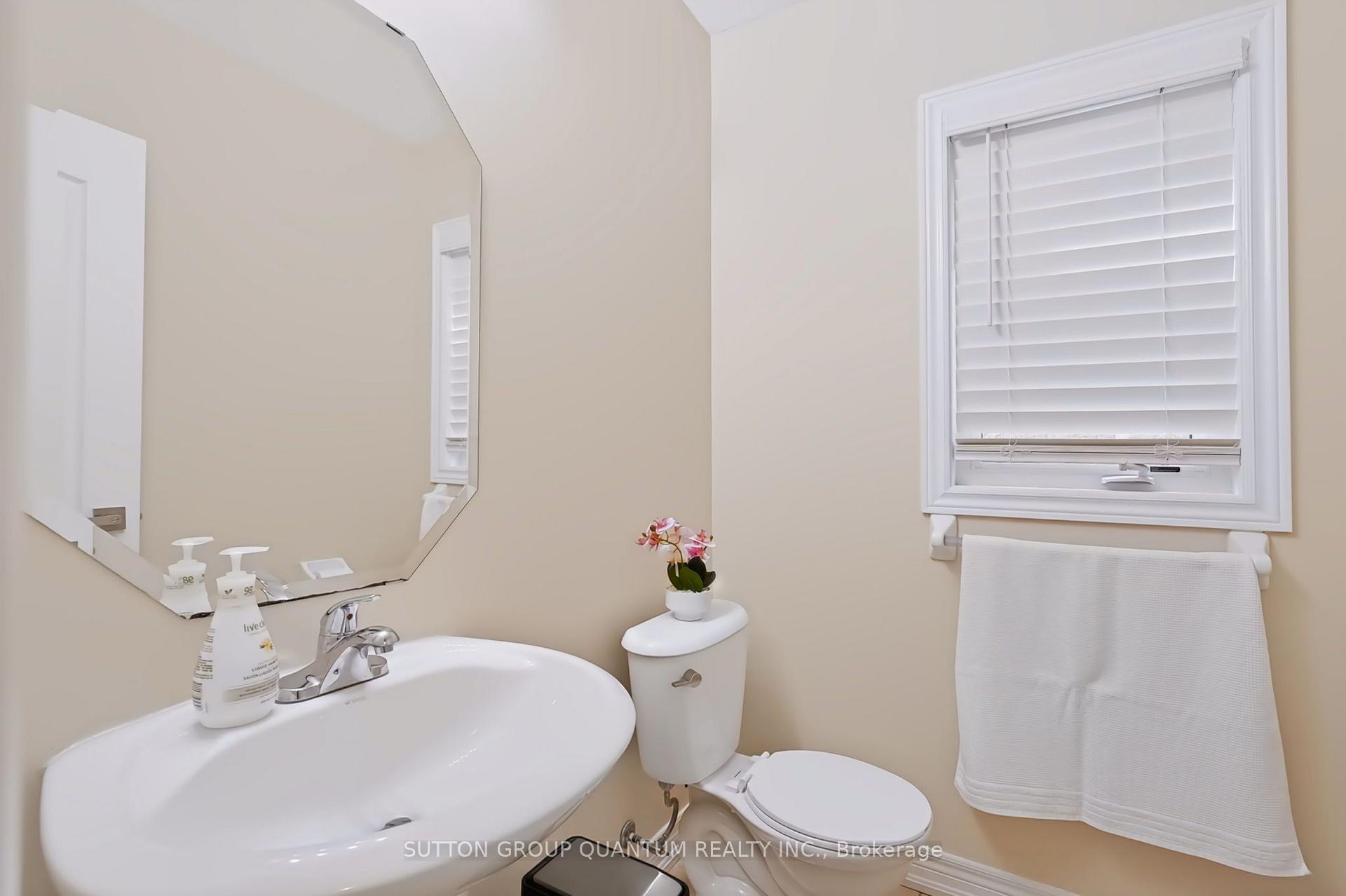 Photo 8 of 1487 Rolph Terrace, Milton, Beaty — HOMEH