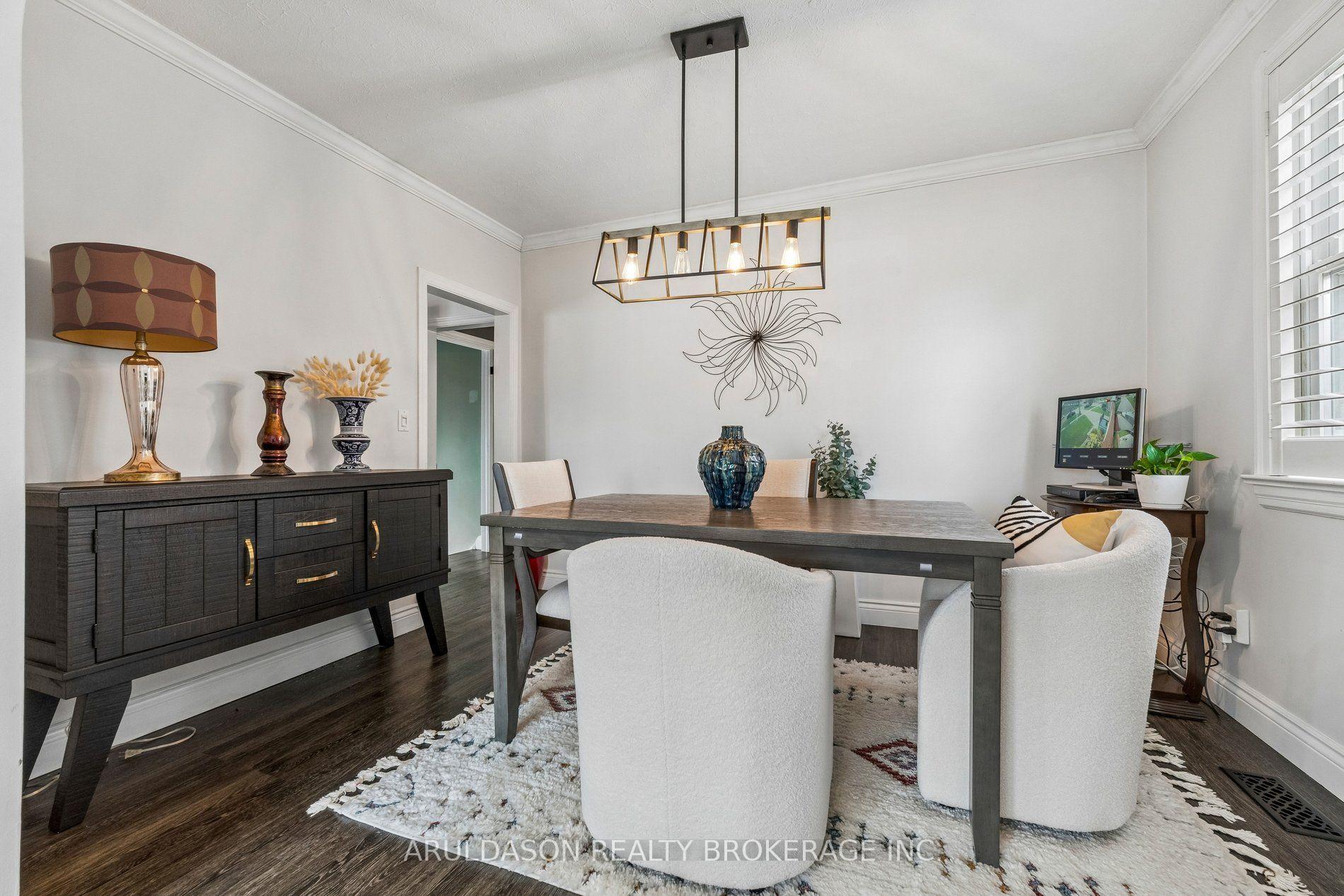 Photo 5 of 442 Colborne Street E, Oshawa, O'Neill — HOMEH