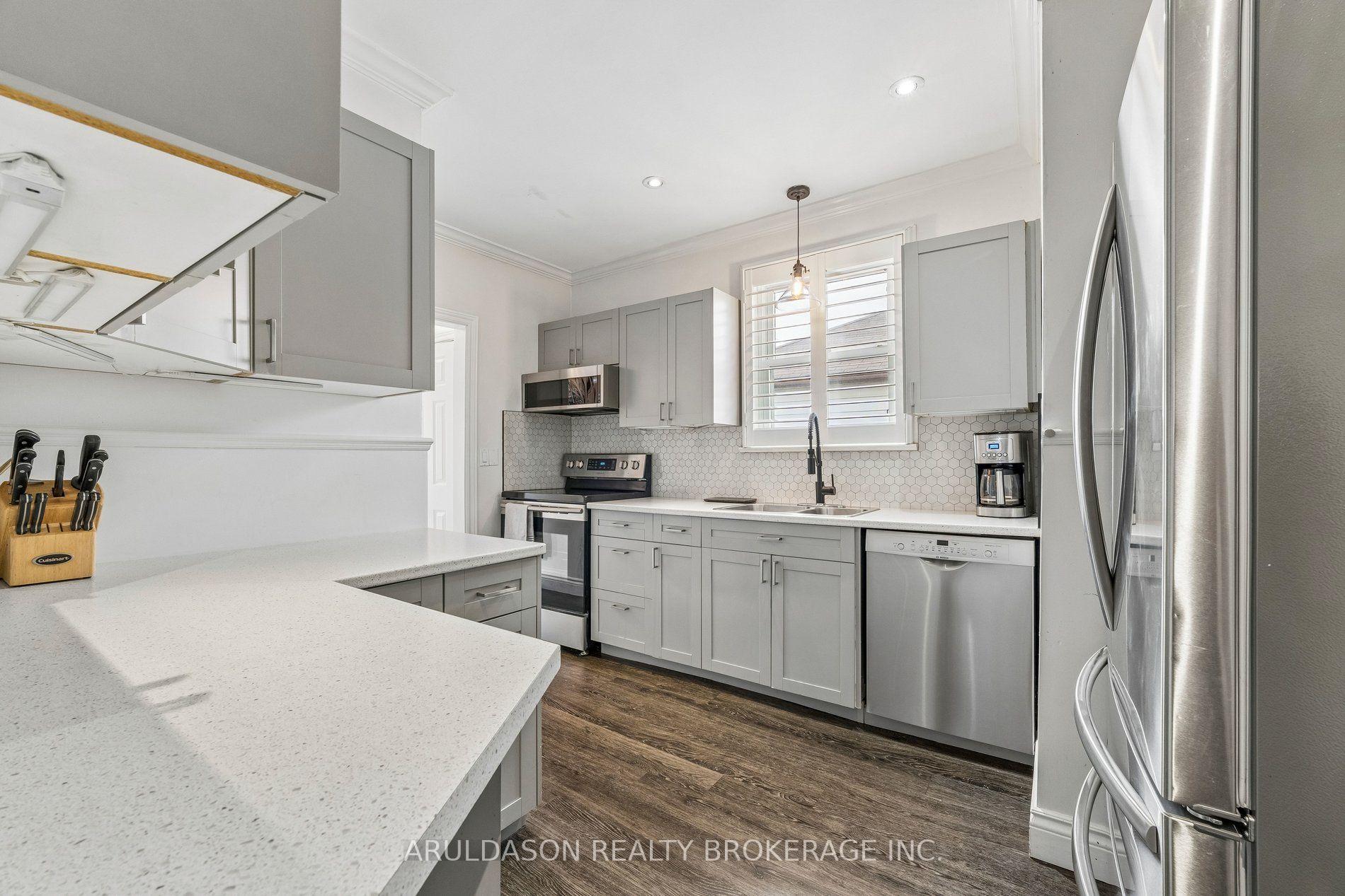 Photo 7 of 442 Colborne Street E, Oshawa, O'Neill — HOMEH