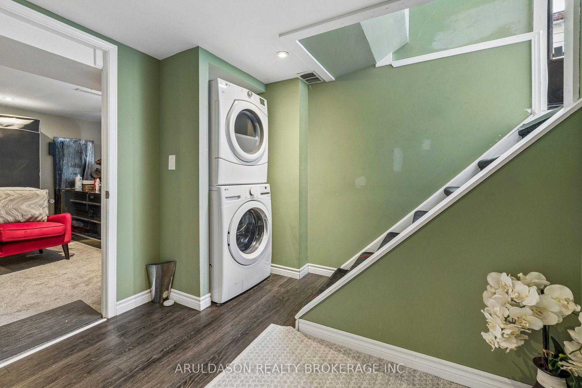 Photo 11 of 442 Colborne Street E, Oshawa, O'Neill — HOMEH