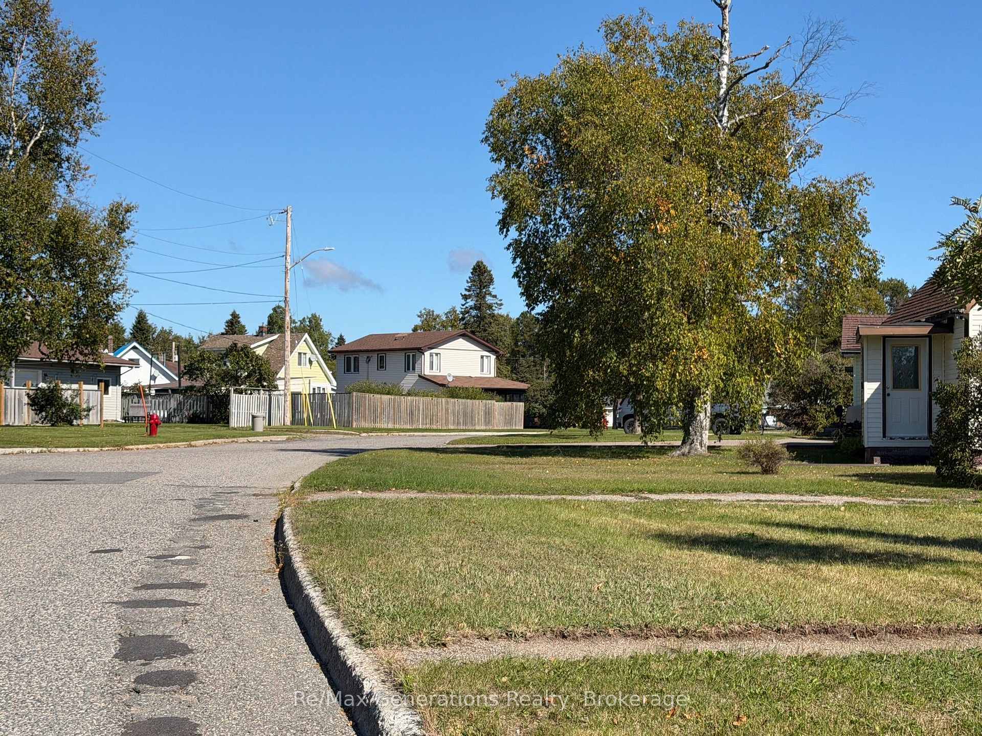 Photo 9 of 36 Hudson Drive N, Terrace Bay, TB-92 — HOMEH