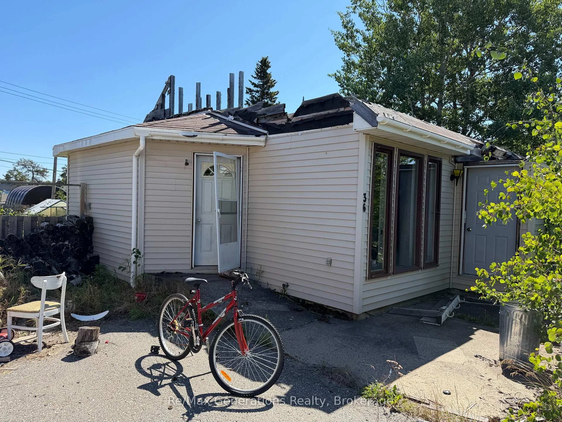 Photo 2 of 36 Hudson Drive N, Terrace Bay, TB-92 — HOMEH