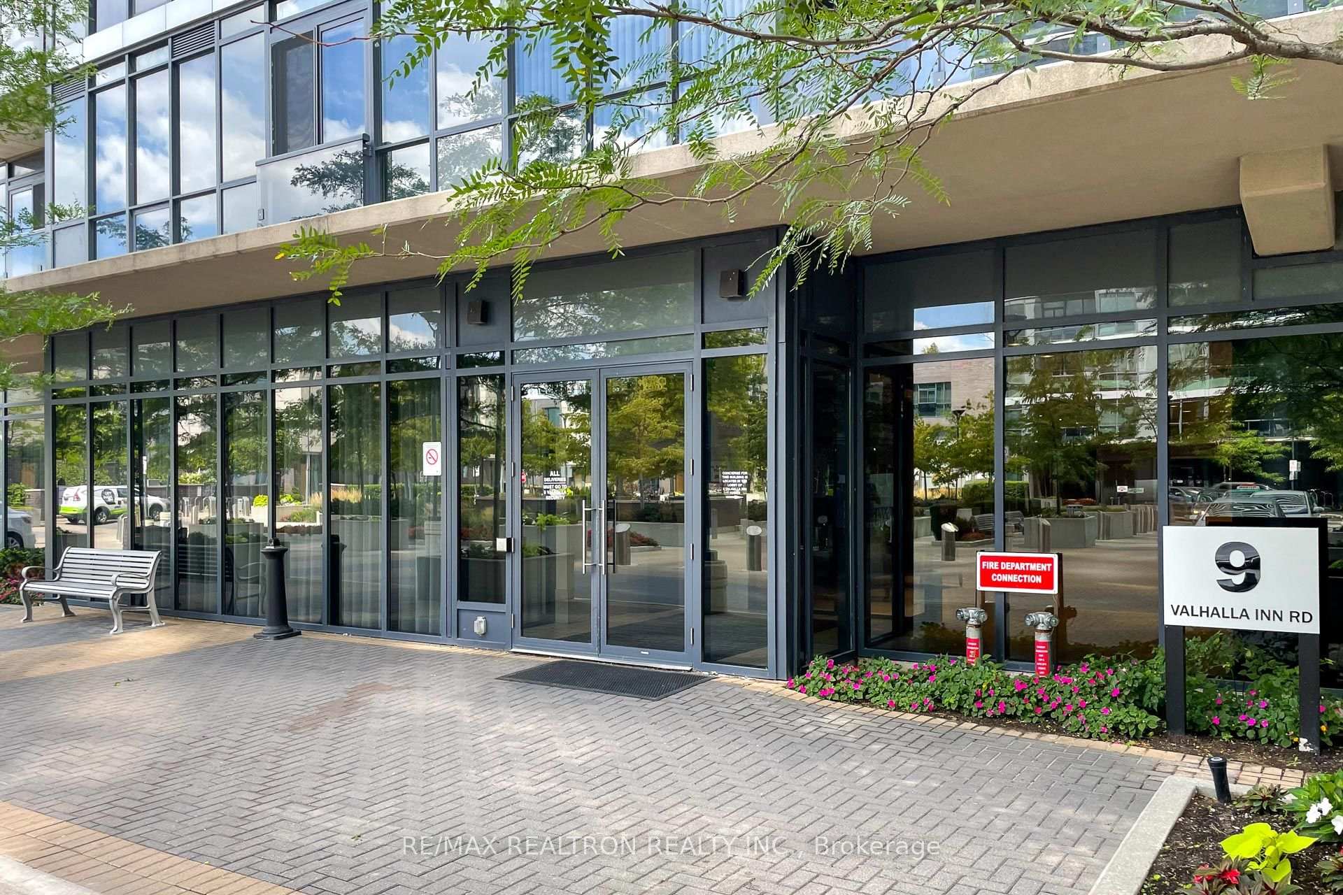 Photo 5 of Unit 1811, 9 Valhalla Inn Road, Etobicoke, Islington-City Centre West — HOMEH
