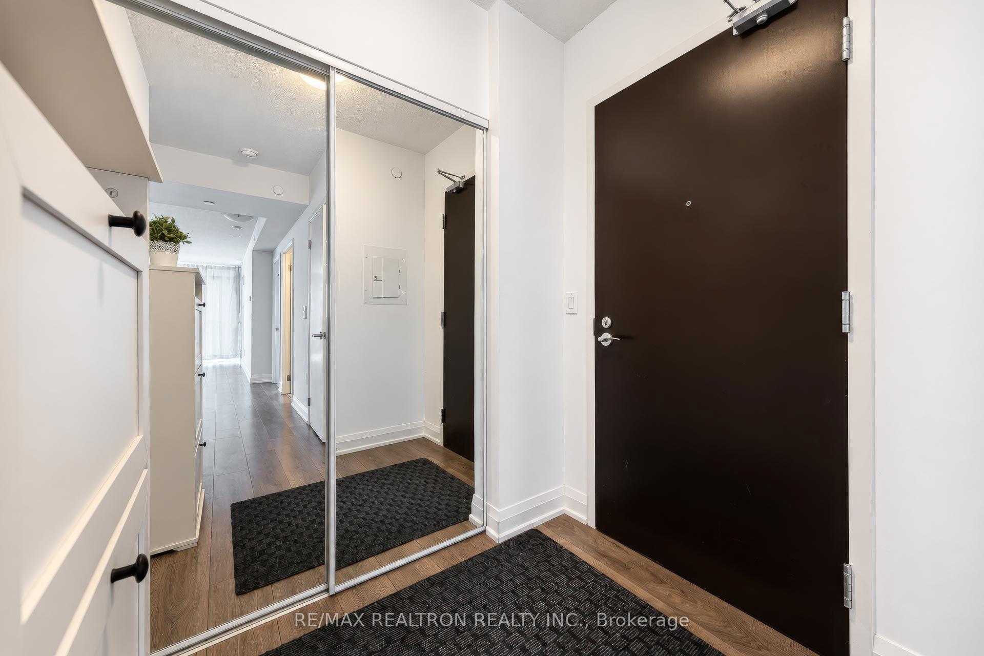 Photo 6 of Unit 1811, 9 Valhalla Inn Road, Etobicoke, Islington-City Centre West — HOMEH