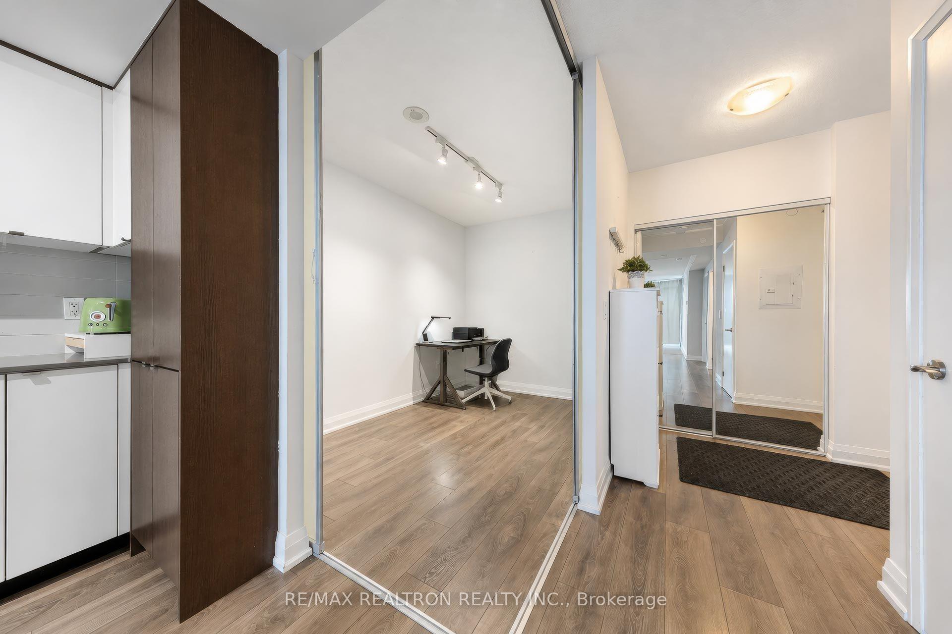 Photo 9 of Unit 1811, 9 Valhalla Inn Road, Etobicoke, Islington-City Centre West — HOMEH