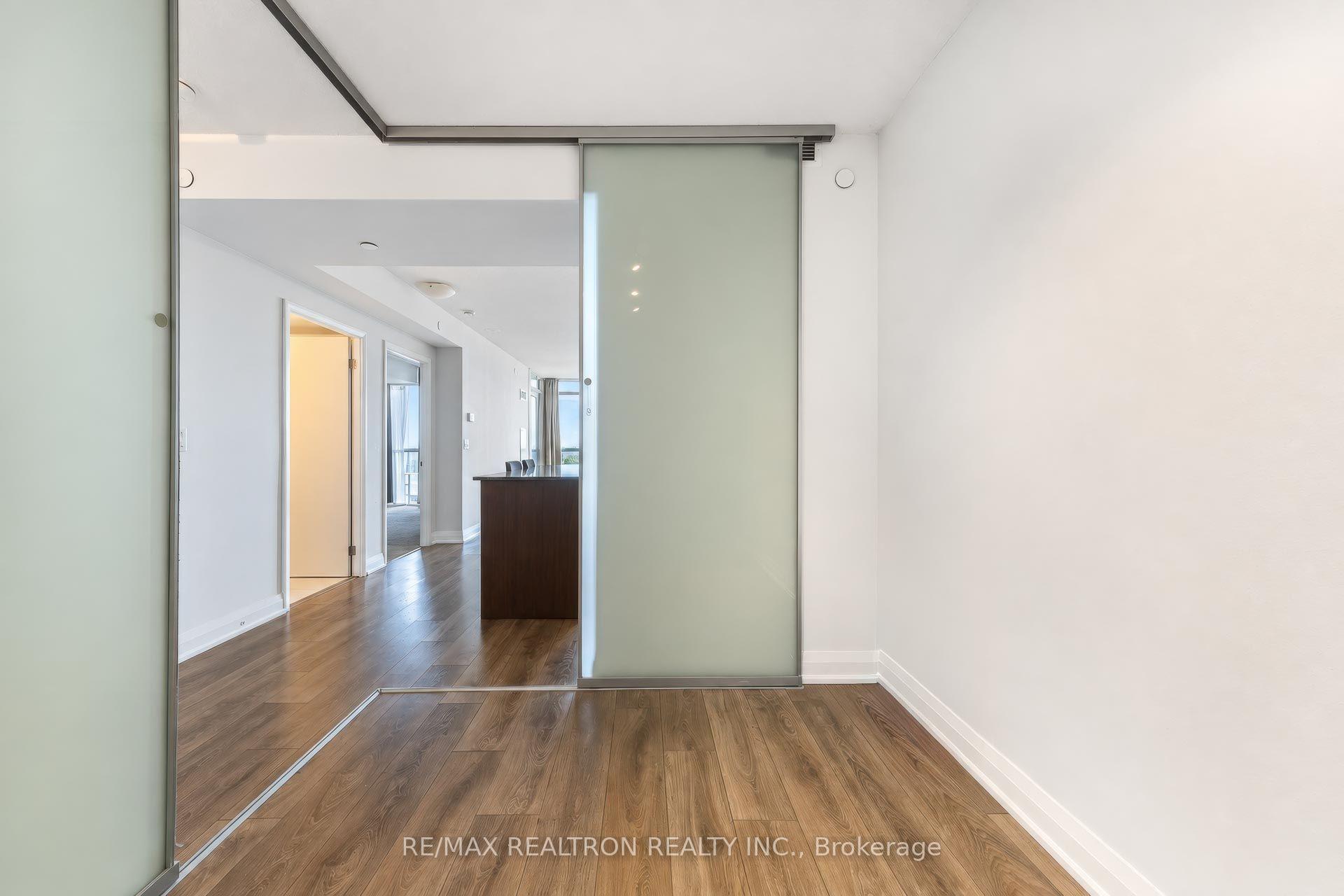 Photo 10 of Unit 1811, 9 Valhalla Inn Road, Etobicoke, Islington-City Centre West — HOMEH