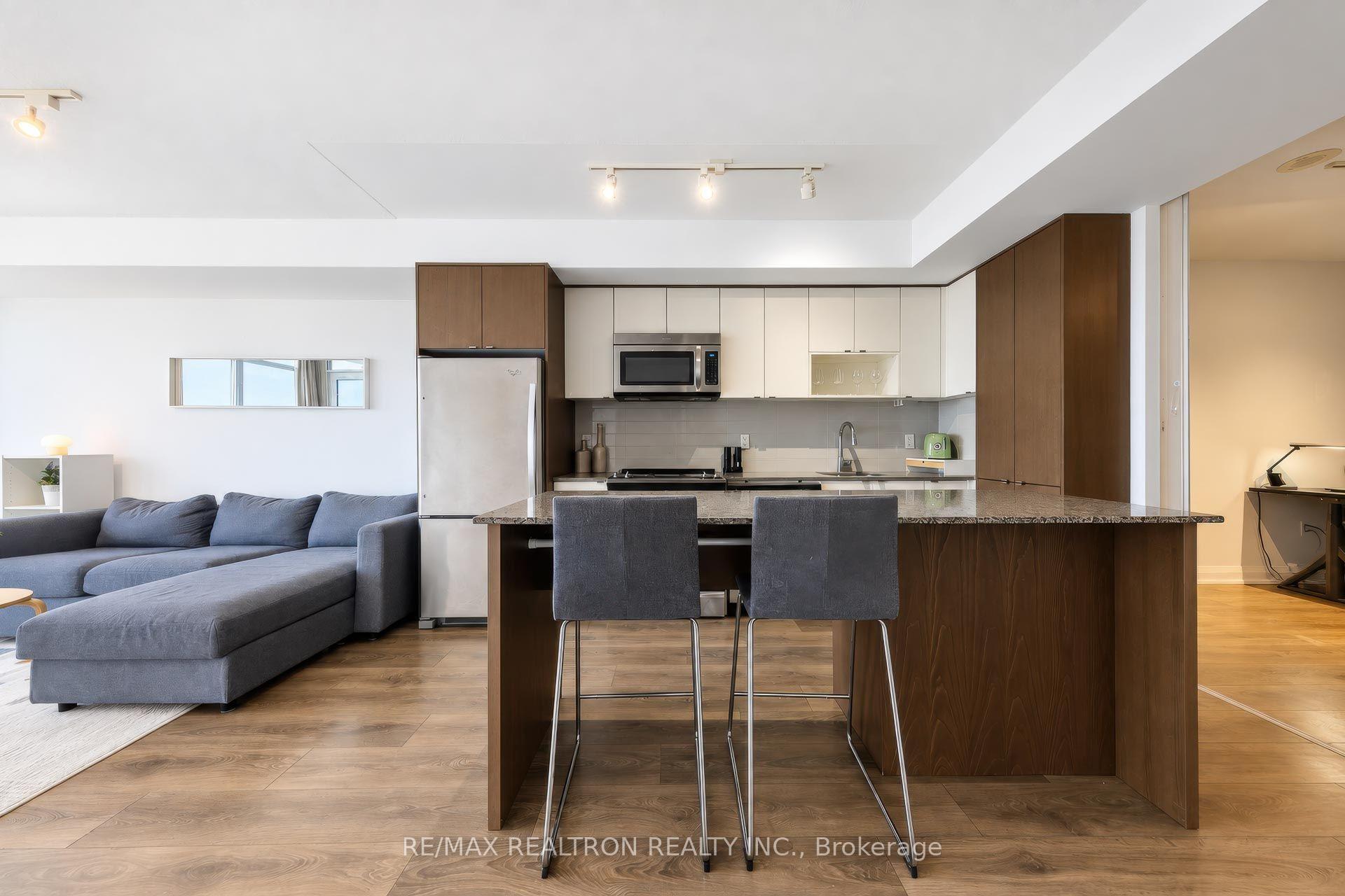 Photo 15 of Unit 1811, 9 Valhalla Inn Road, Etobicoke, Islington-City Centre West — HOMEH