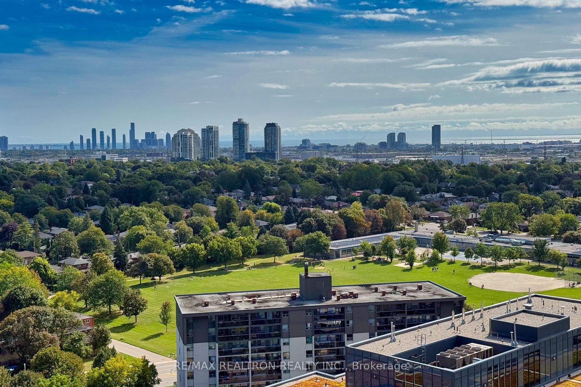 Photo 43 of Unit 1811, 9 Valhalla Inn Road, Etobicoke, Islington-City Centre West — HOMEH