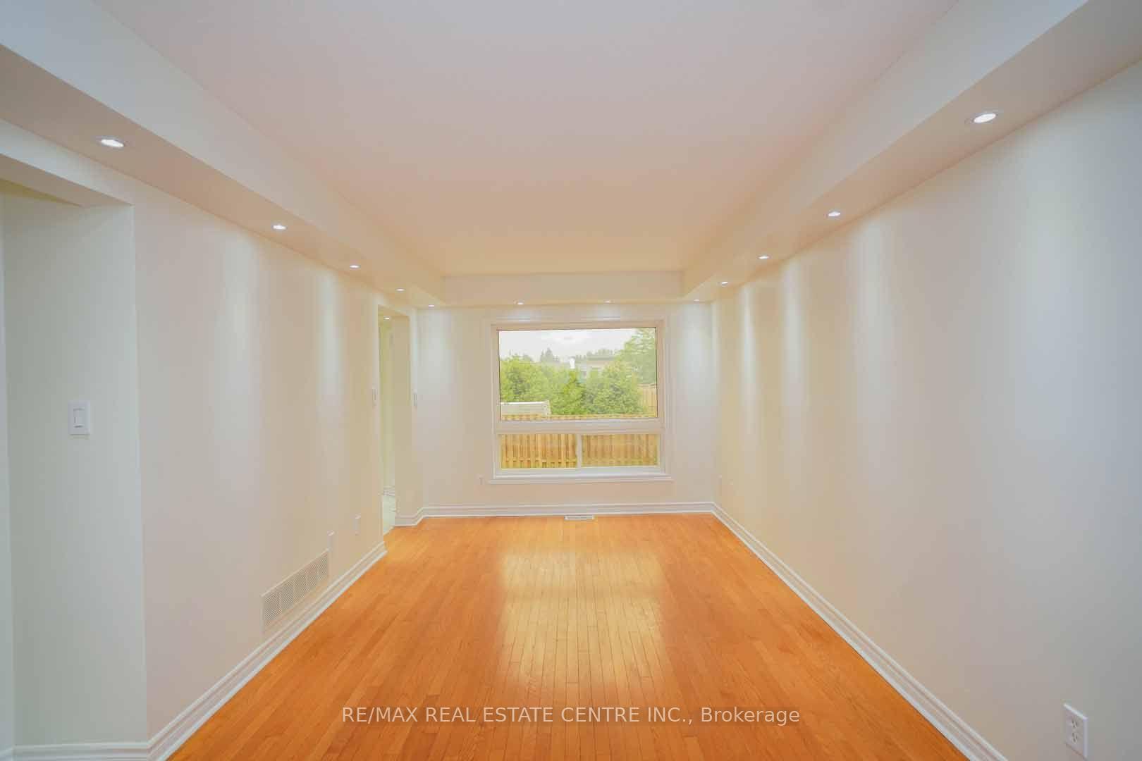 Photo 7 of 18 Heritage Drive, Guelph, Kortright East — HOMEH