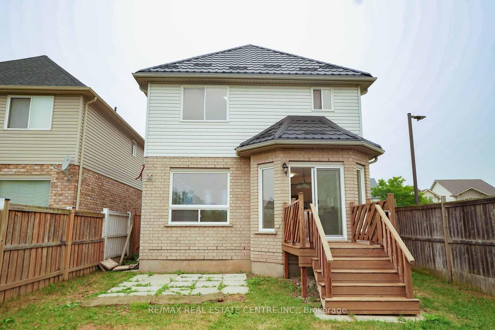 Photo 18 of 18 Heritage Drive, Guelph, Kortright East — HOMEH