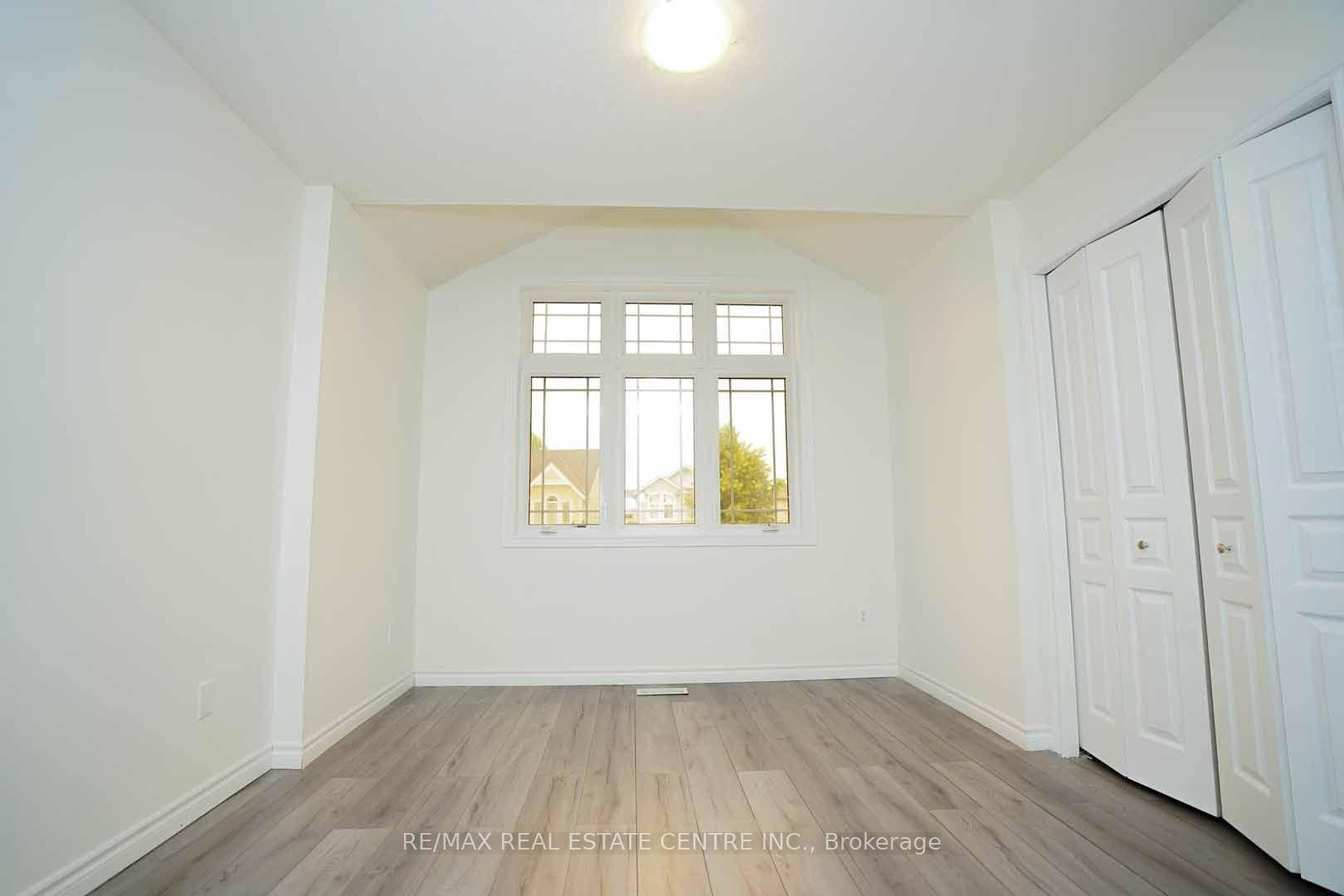 Photo 22 of 18 Heritage Drive, Guelph, Kortright East — HOMEH