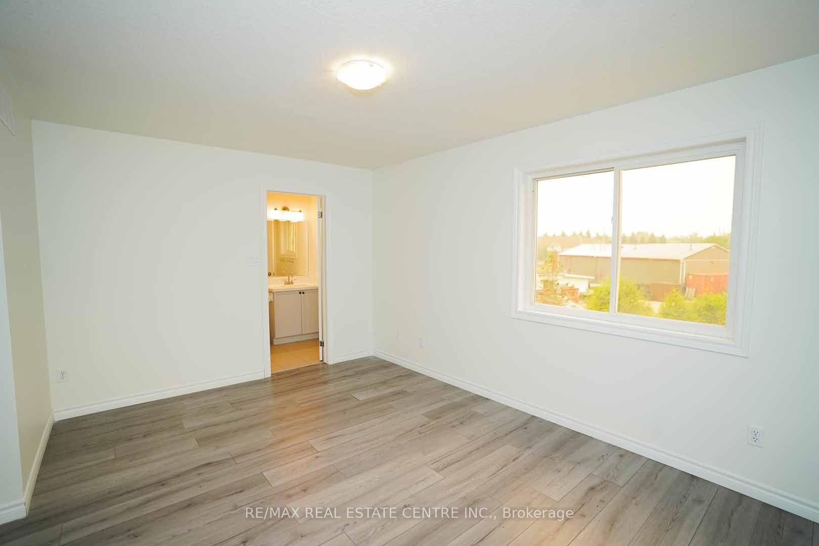 Photo 29 of 18 Heritage Drive, Guelph, Kortright East — HOMEH