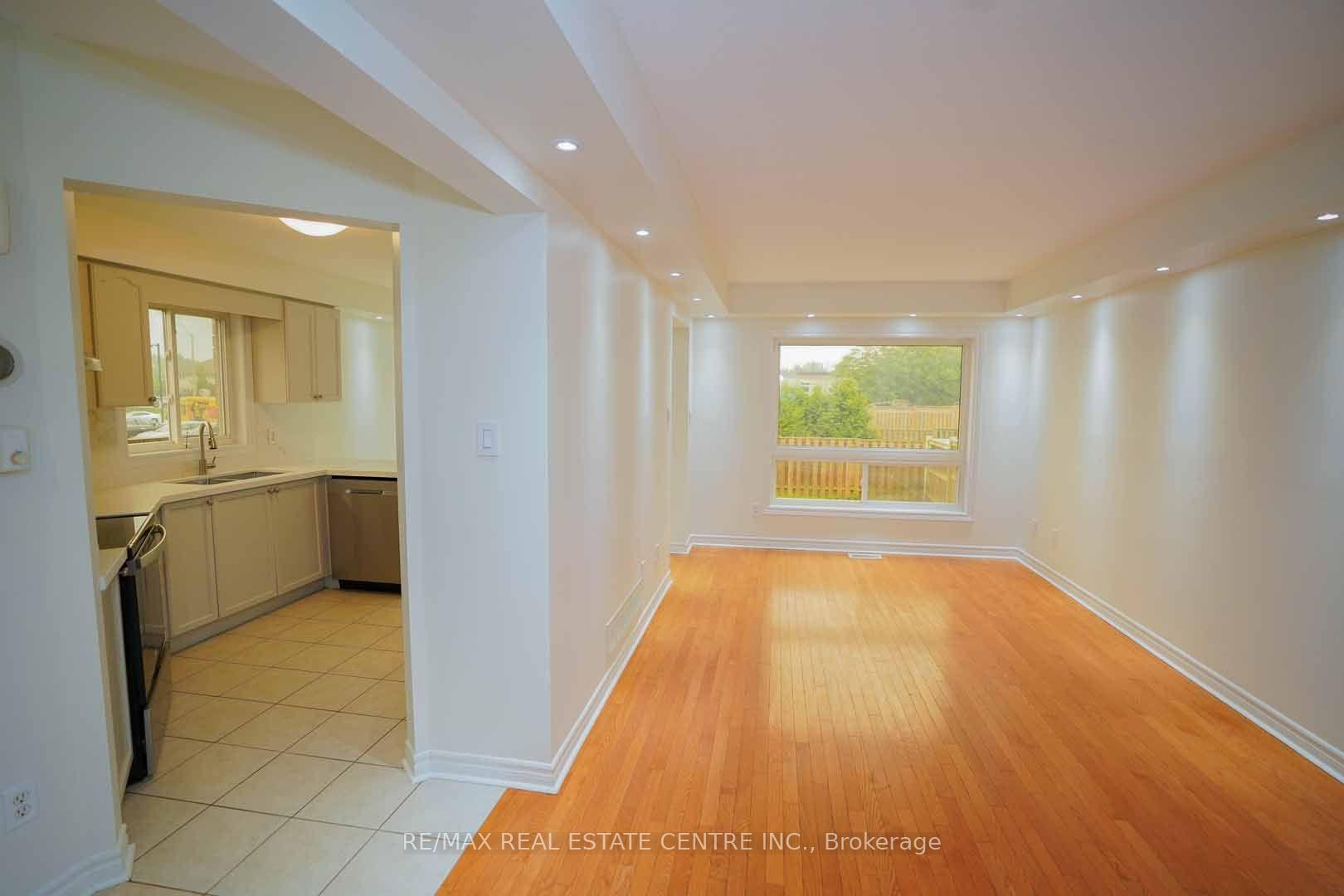 Photo 35 of 18 Heritage Drive, Guelph, Kortright East — HOMEH