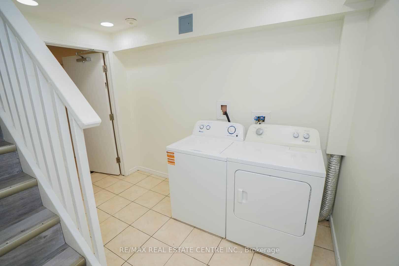 Photo 37 of 18 Heritage Drive, Guelph, Kortright East — HOMEH