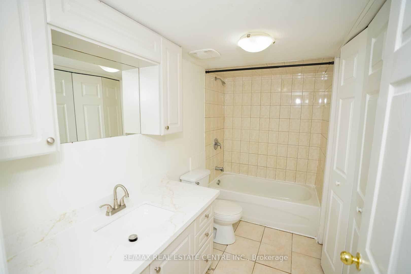 Photo 42 of 18 Heritage Drive, Guelph, Kortright East — HOMEH