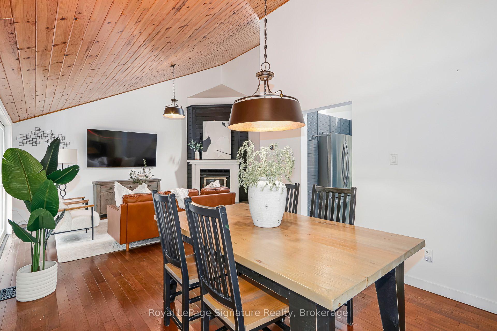 Photo 8 of 40 51ST Street N, Wasaga Beach — HOMEH