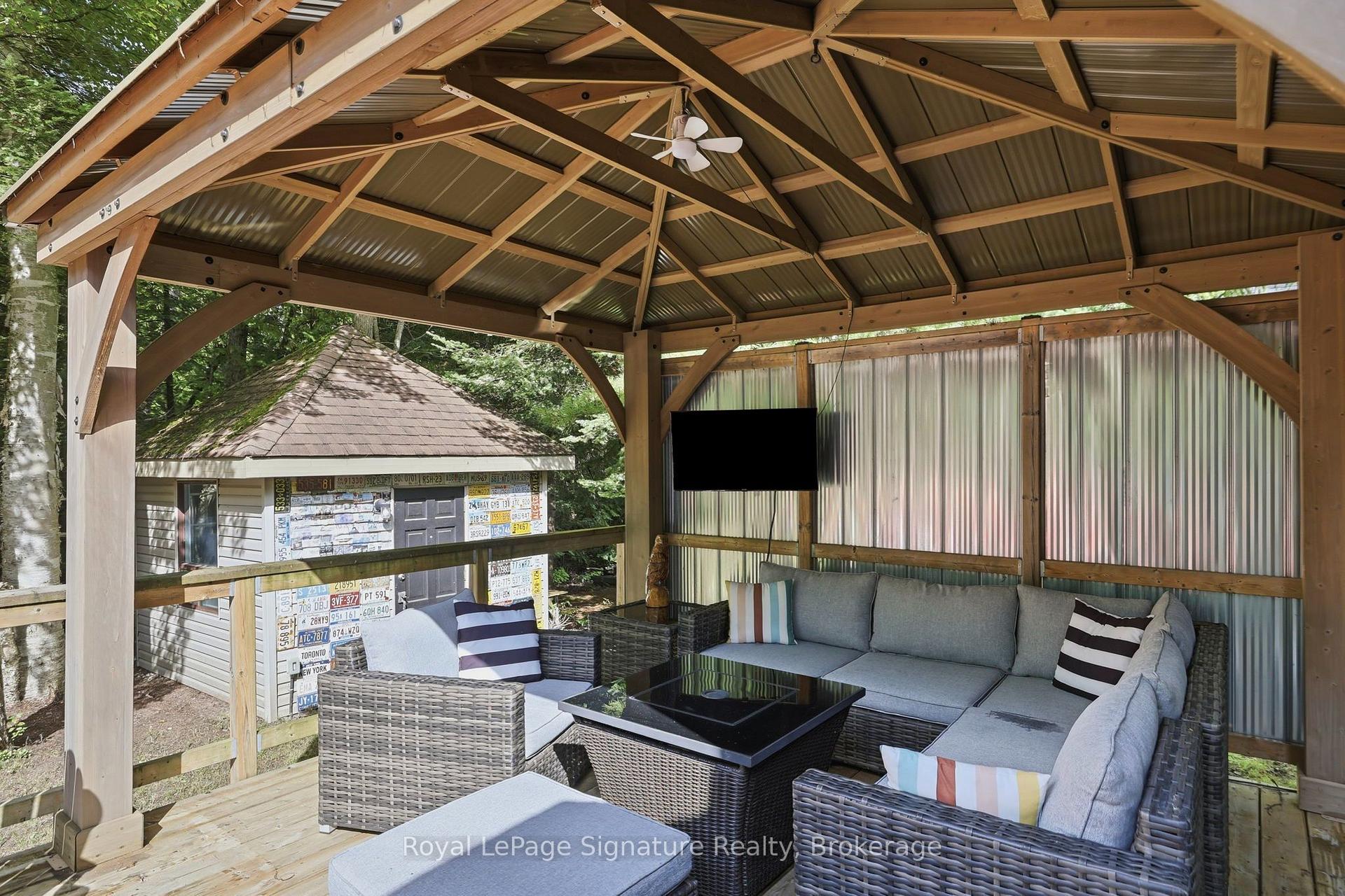 Photo 22 of 40 51ST Street N, Wasaga Beach — HOMEH