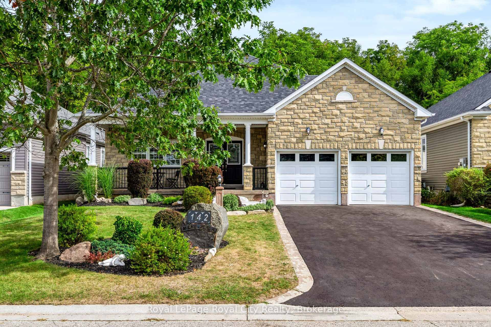 Photo 2 of 142 Milne Place, Guelph/Eramosa, Rockwood — HOMEH