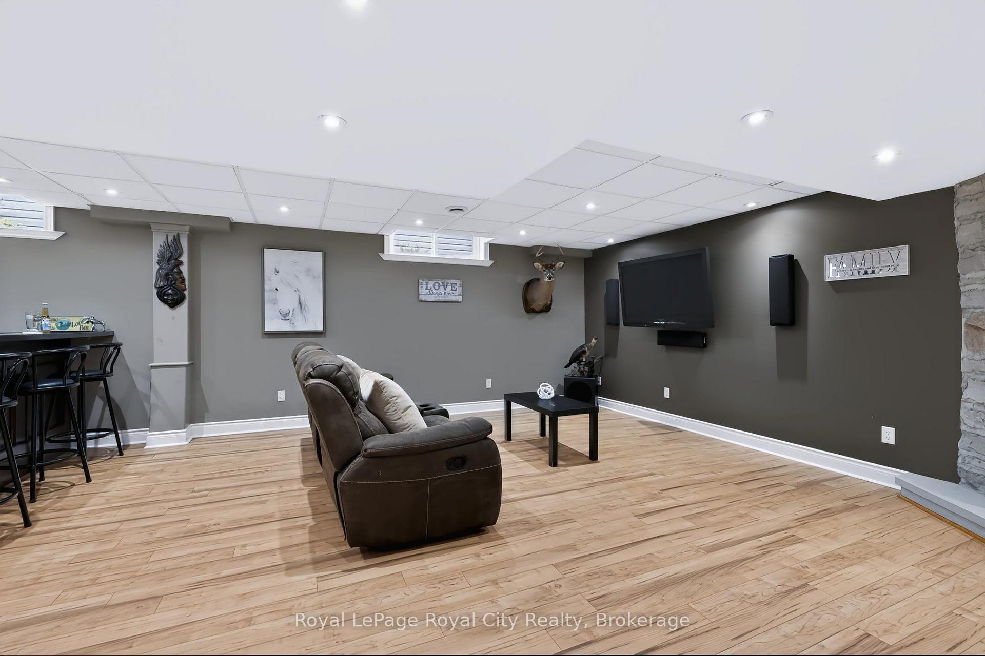 Photo 31 of 142 Milne Place, Guelph/Eramosa, Rockwood — HOMEH