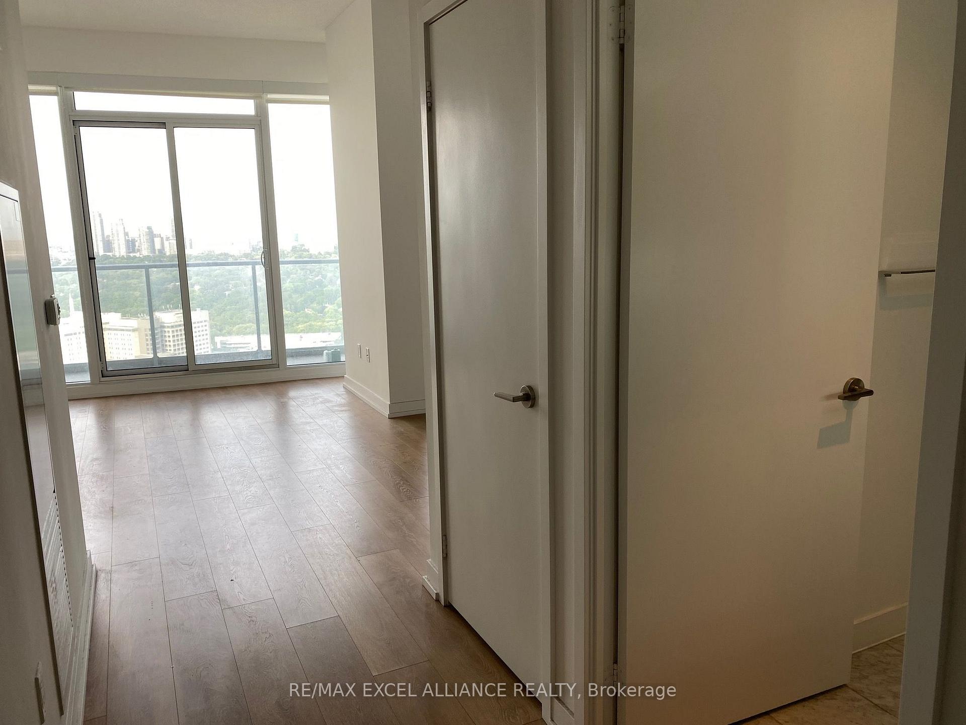 Photo 1 of Unit 3201, 117 Mcmahon Drive, North York, Bayview Village — HOMEH