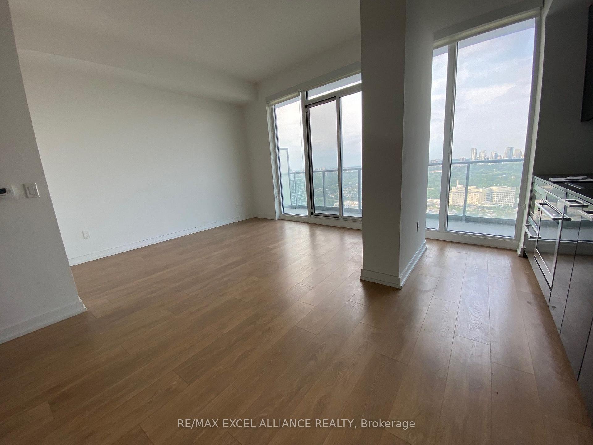 Photo 4 of Unit 3201, 117 Mcmahon Drive, North York, Bayview Village — HOMEH