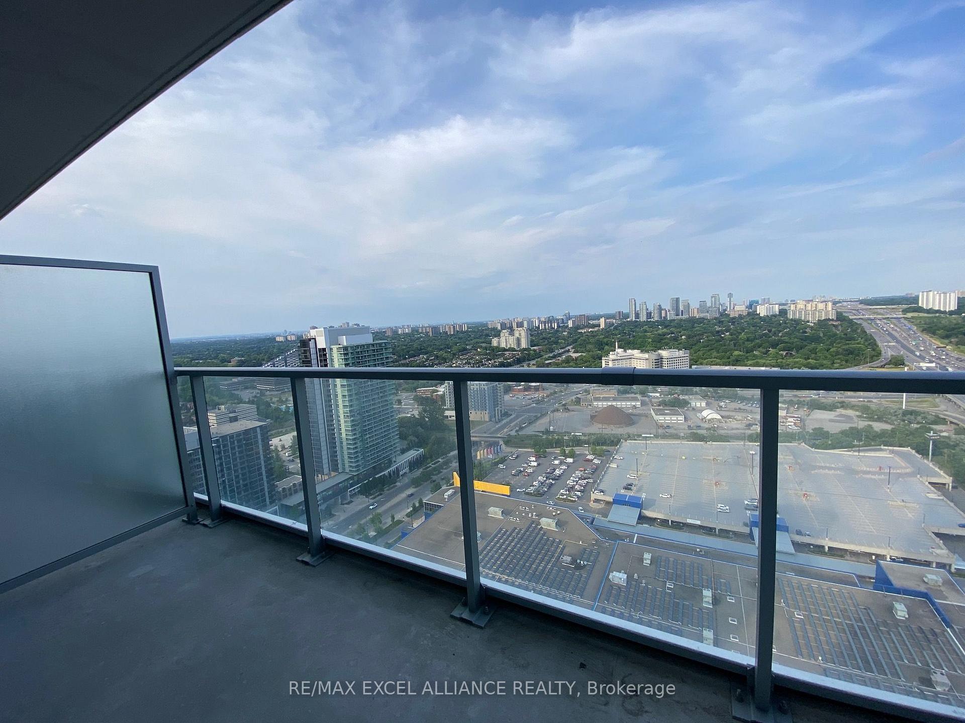 Photo 10 of Unit 3201, 117 Mcmahon Drive, North York, Bayview Village — HOMEH