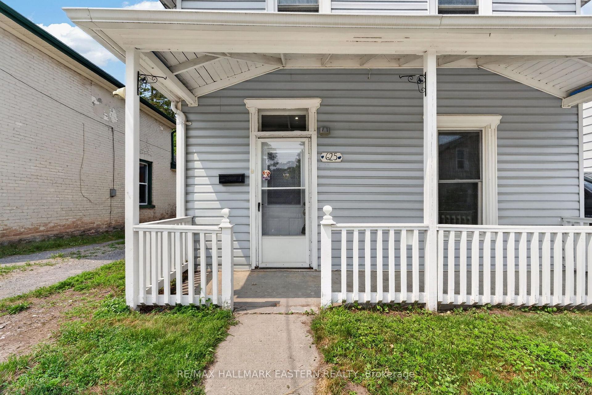 Photo 3 of 625 Union Street, Peterborough, Town Ward 3 — HOMEH