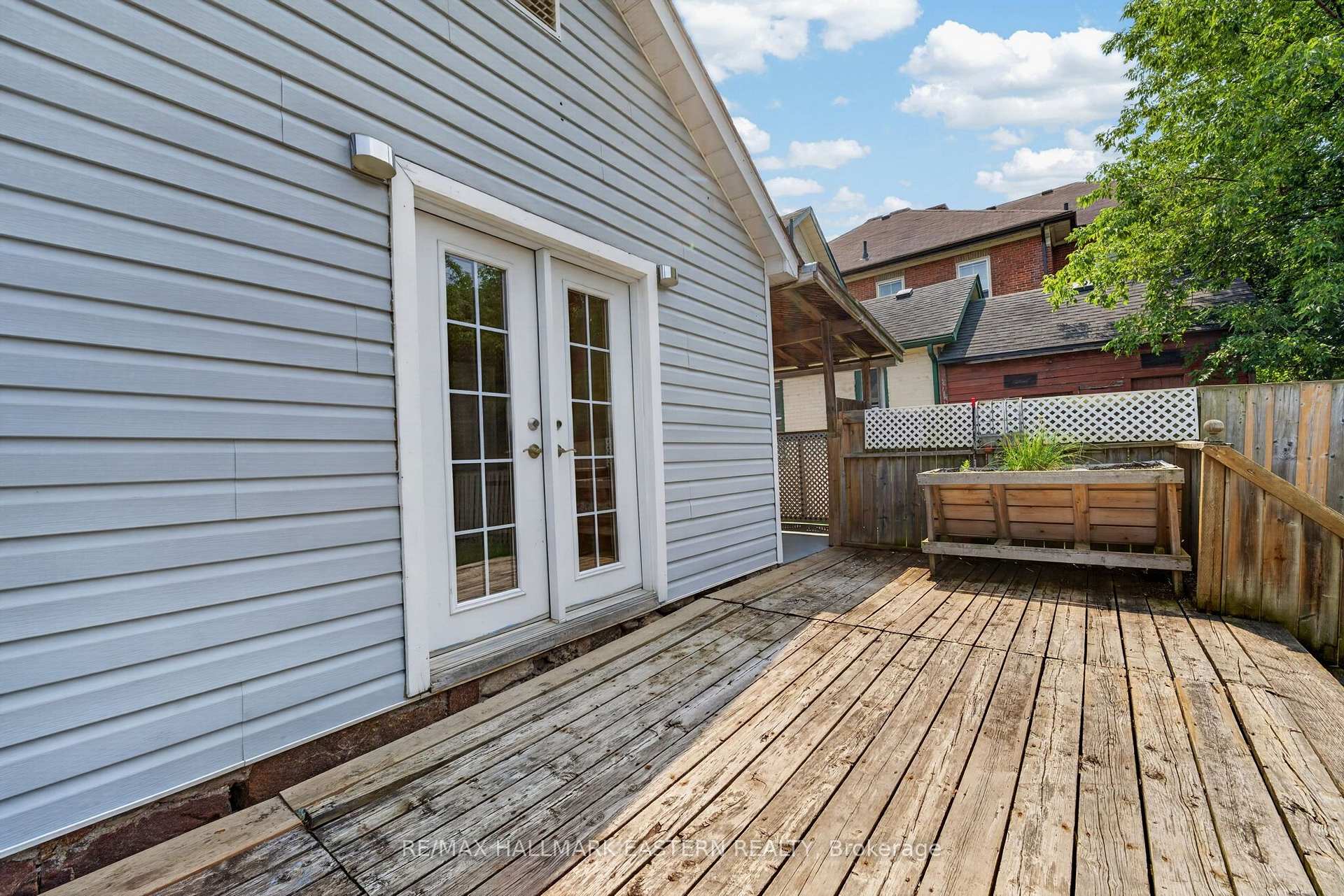 Photo 30 of 625 Union Street, Peterborough, Town Ward 3 — HOMEH