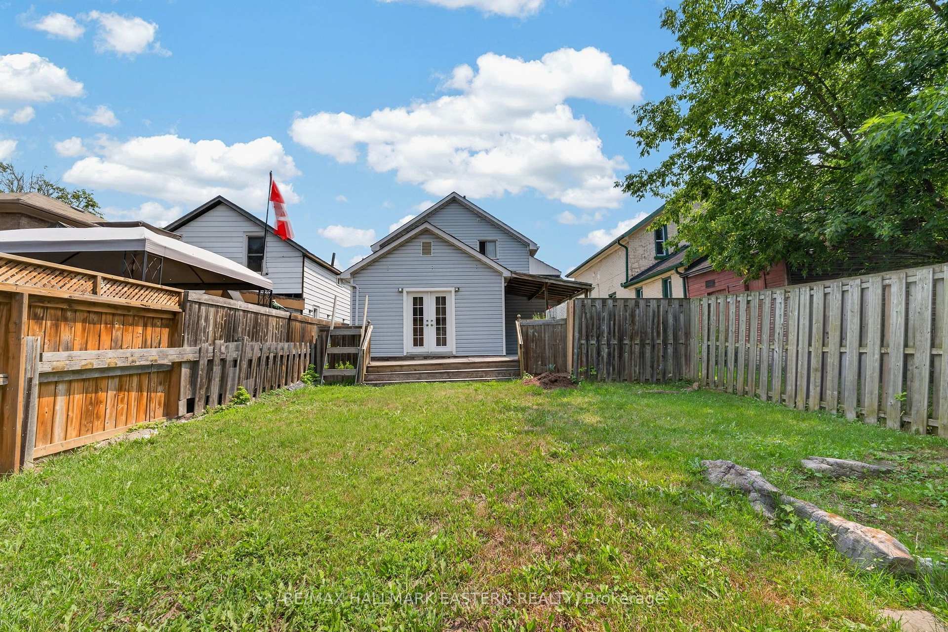 Photo 33 of 625 Union Street, Peterborough, Town Ward 3 — HOMEH