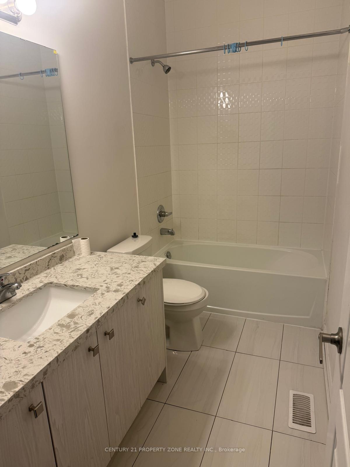 Photo 17 of Unit Main/Upper, 31 Hashmi Place, Brampton, Credit Valley — HOMEH