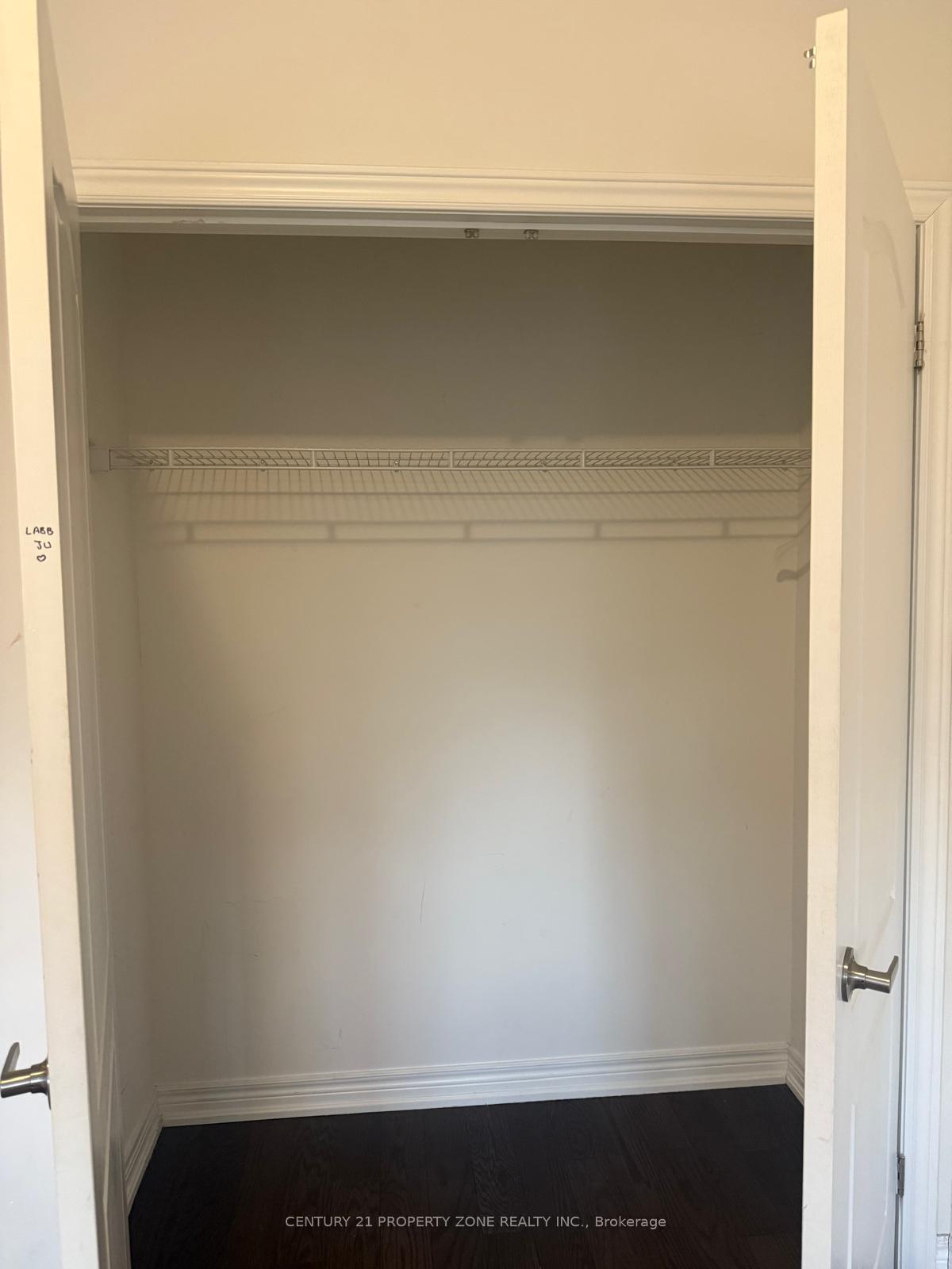 Photo 19 of Unit Main/Upper, 31 Hashmi Place, Brampton, Credit Valley — HOMEH